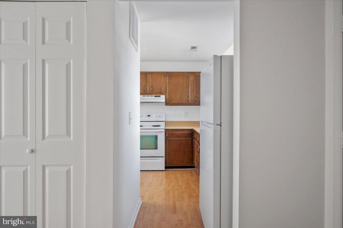 2418 LAFAYETTE BLVD, FREDERICKSBURG, Virginia 22401, 2 Bedrooms Bedrooms, ,1 BathroomBathrooms,Residential,For sale,2418 LAFAYETTE BLVD,VAFB2008548 MLS # VAFB2008548