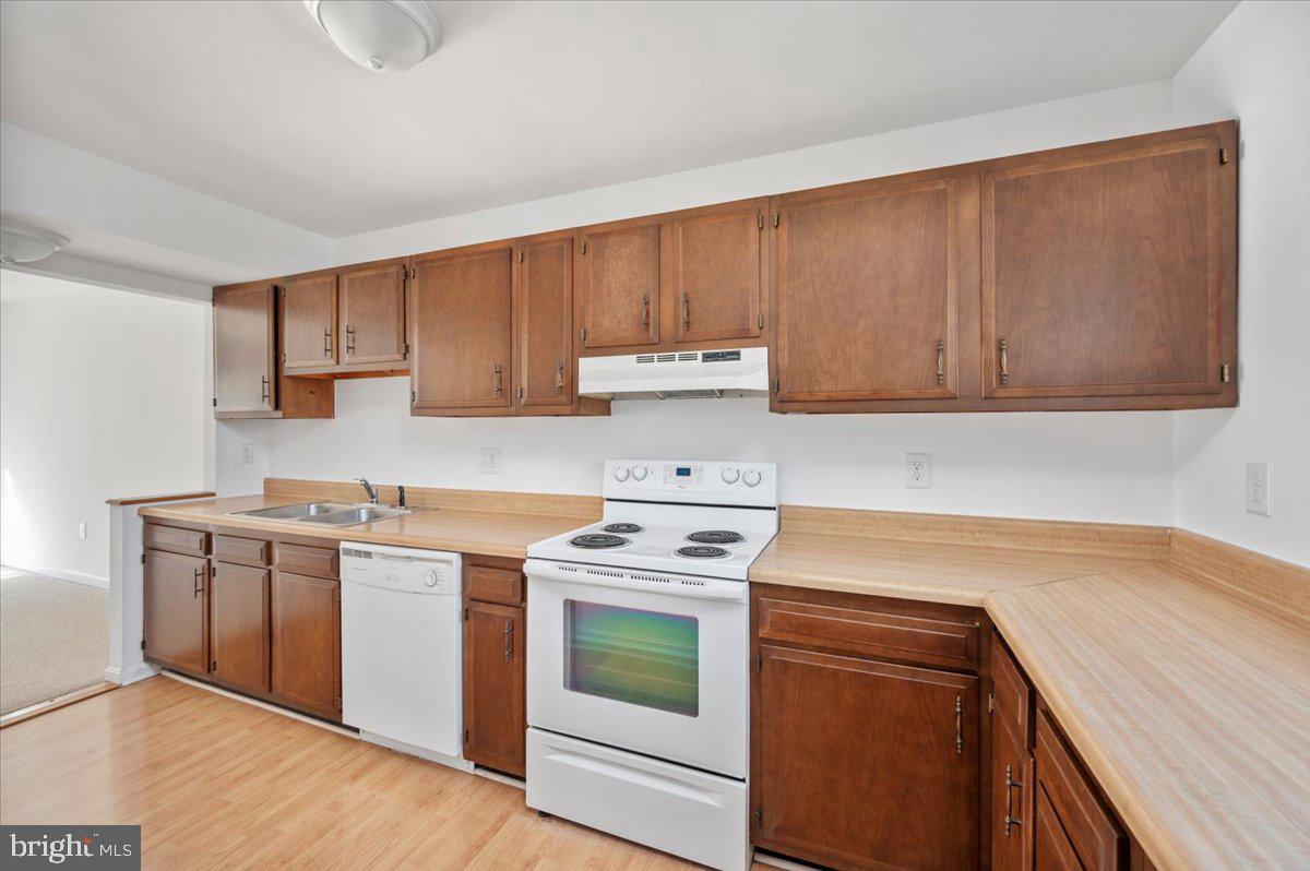2418 LAFAYETTE BLVD, FREDERICKSBURG, Virginia 22401, 2 Bedrooms Bedrooms, ,1 BathroomBathrooms,Residential,For sale,2418 LAFAYETTE BLVD,VAFB2008548 MLS # VAFB2008548