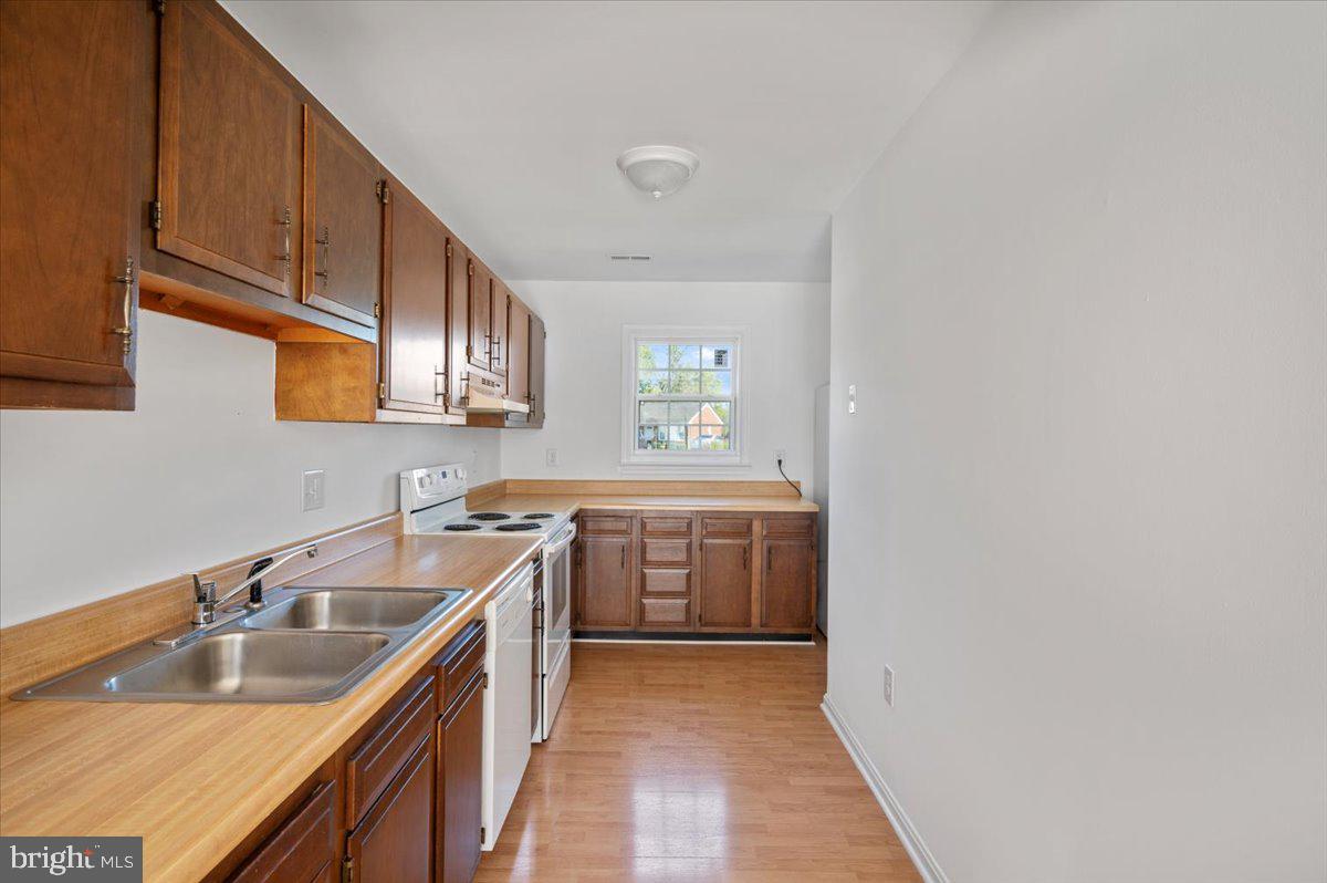 2418 LAFAYETTE BLVD, FREDERICKSBURG, Virginia 22401, 2 Bedrooms Bedrooms, ,1 BathroomBathrooms,Residential,For sale,2418 LAFAYETTE BLVD,VAFB2008548 MLS # VAFB2008548