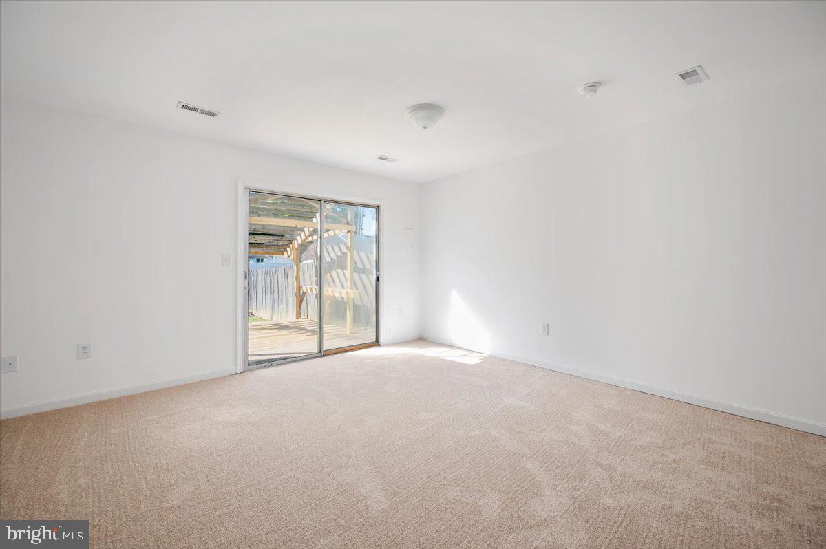 2418 LAFAYETTE BLVD, FREDERICKSBURG, Virginia 22401, 2 Bedrooms Bedrooms, ,1 BathroomBathrooms,Residential,For sale,2418 LAFAYETTE BLVD,VAFB2008548 MLS # VAFB2008548