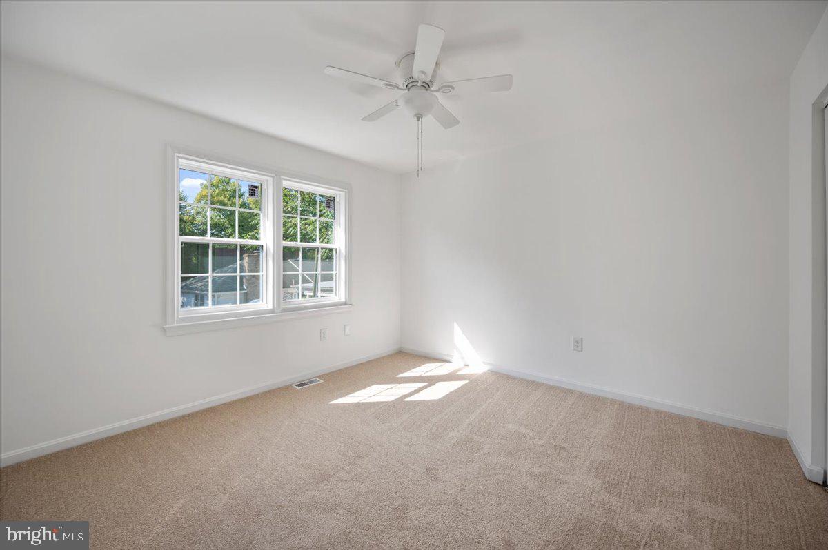 2418 LAFAYETTE BLVD, FREDERICKSBURG, Virginia 22401, 2 Bedrooms Bedrooms, ,1 BathroomBathrooms,Residential,For sale,2418 LAFAYETTE BLVD,VAFB2008548 MLS # VAFB2008548