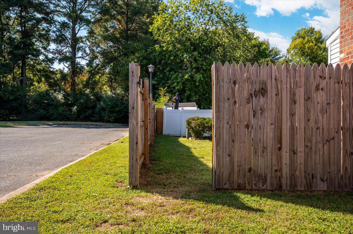 2418 LAFAYETTE BLVD, FREDERICKSBURG, Virginia 22401, 2 Bedrooms Bedrooms, ,1 BathroomBathrooms,Residential,For sale,2418 LAFAYETTE BLVD,VAFB2008548 MLS # VAFB2008548