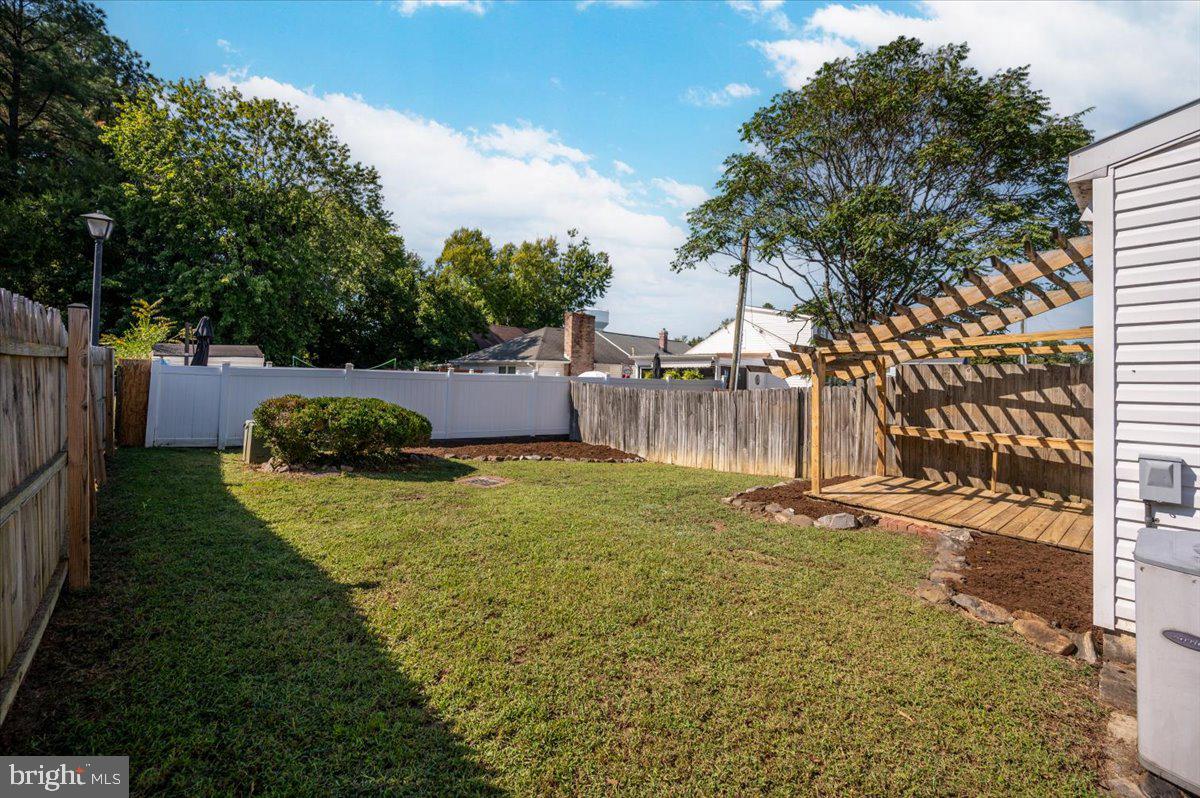 2418 LAFAYETTE BLVD, FREDERICKSBURG, Virginia 22401, 2 Bedrooms Bedrooms, ,1 BathroomBathrooms,Residential,For sale,2418 LAFAYETTE BLVD,VAFB2008548 MLS # VAFB2008548