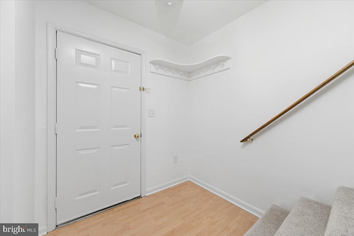 2418 LAFAYETTE BLVD, FREDERICKSBURG, Virginia 22401, 2 Bedrooms Bedrooms, ,1 BathroomBathrooms,Residential,For sale,2418 LAFAYETTE BLVD,VAFB2008548 MLS # VAFB2008548