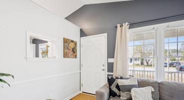 200 POWELL ST, FREDERICKSBURG, Virginia 22408, 3 Bedrooms Bedrooms, 8 Rooms Rooms,2 BathroomsBathrooms,Residential,For sale,200 POWELL ST,VASP2035082 MLS # VASP2035082