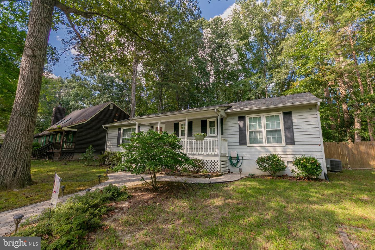 659 LAKE CAROLINE DR, RUTHER GLEN, Virginia 22546, 3 Bedrooms Bedrooms, ,2 BathroomsBathrooms,Residential,For sale,659 LAKE CAROLINE DR,VACV2008854 MLS # VACV2008854