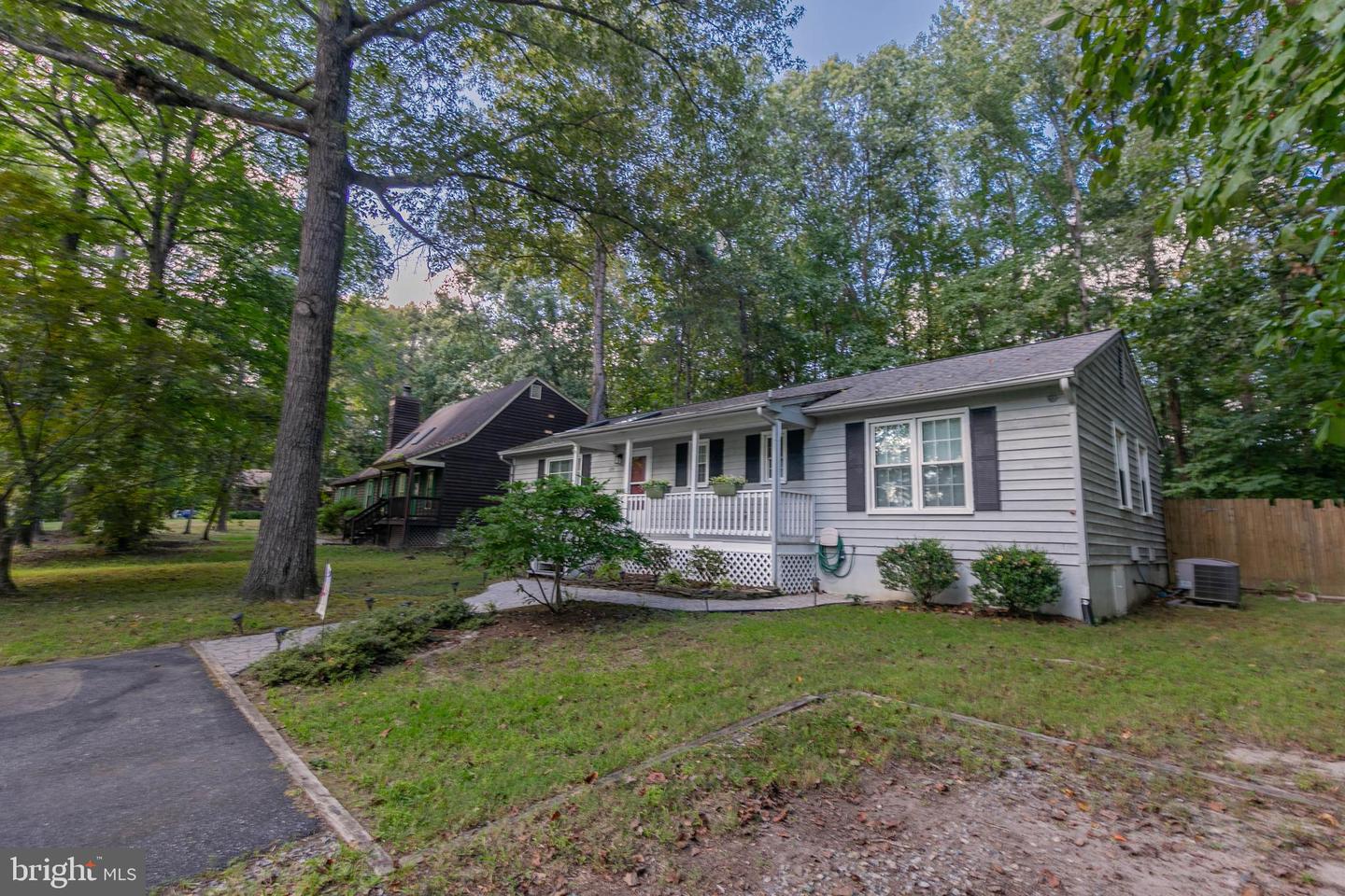 659 LAKE CAROLINE DR, RUTHER GLEN, Virginia 22546, 3 Bedrooms Bedrooms, ,2 BathroomsBathrooms,Residential,For sale,659 LAKE CAROLINE DR,VACV2008854 MLS # VACV2008854