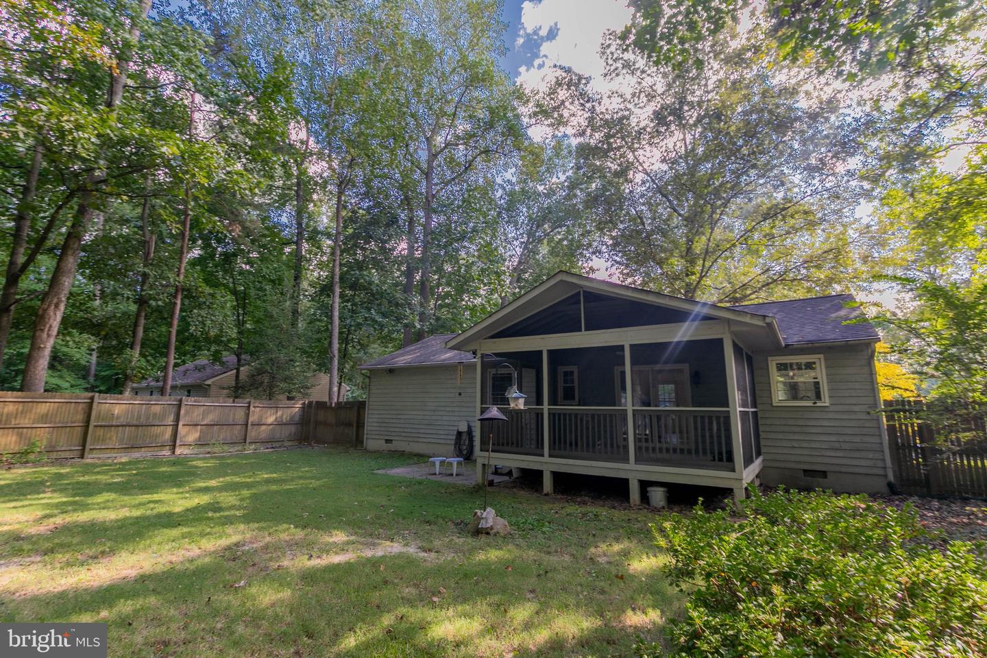 659 LAKE CAROLINE DR, RUTHER GLEN, Virginia 22546, 3 Bedrooms Bedrooms, ,2 BathroomsBathrooms,Residential,For sale,659 LAKE CAROLINE DR,VACV2008854 MLS # VACV2008854