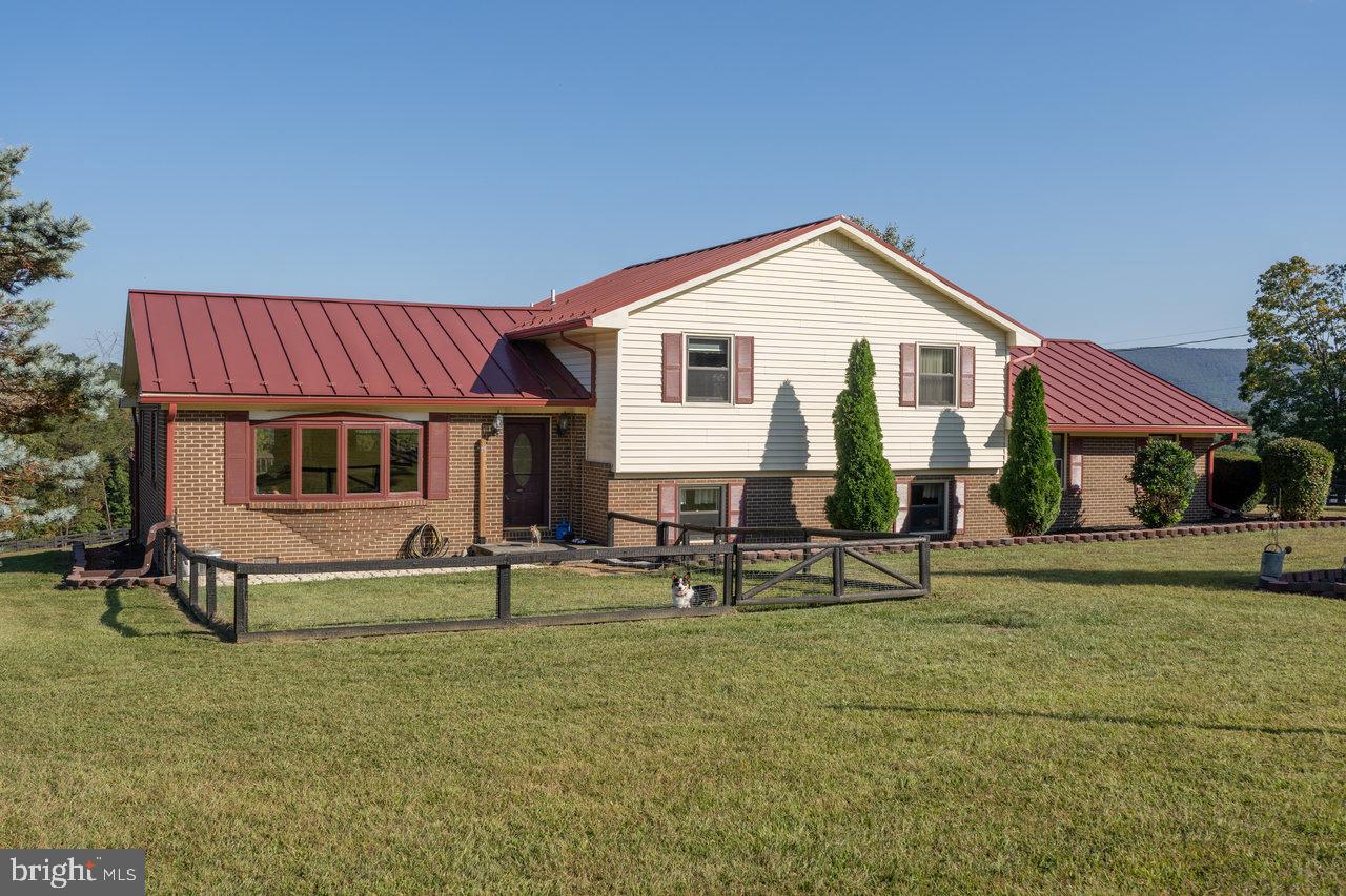 212 NW WHITACRE RD, GORE, Virginia 22637, 4 Bedrooms Bedrooms, 13 Rooms Rooms,2 BathroomsBathrooms,Residential,For sale,212 NW WHITACRE RD,VAFV2036892 MLS # VAFV2036892 212 NW WHITACRE RD, GORE, Virginia 22637, 4 Bedrooms Bedrooms, 13 Rooms Rooms,2 BathroomsBathrooms,Residential,For sale,212 NW WHITACRE RD,VAFV2036892 MLS # VAFV2036892