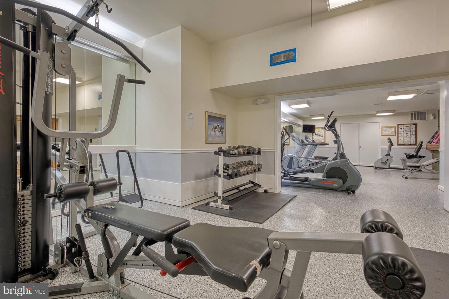 5340 HOLMES RUN PKWY #804, ALEXANDRIA, Virginia 22304, 2 Bedrooms Bedrooms, ,2 BathroomsBathrooms,Residential,For sale,5340 HOLMES RUN PKWY #804,VAAX2049942 MLS # VAAX2049942