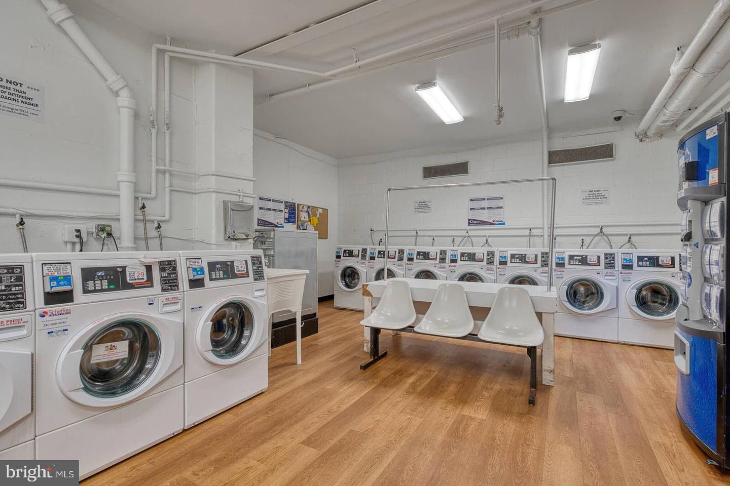 5340 HOLMES RUN PKWY #804, ALEXANDRIA, Virginia 22304, 2 Bedrooms Bedrooms, ,2 BathroomsBathrooms,Residential,For sale,5340 HOLMES RUN PKWY #804,VAAX2049942 MLS # VAAX2049942