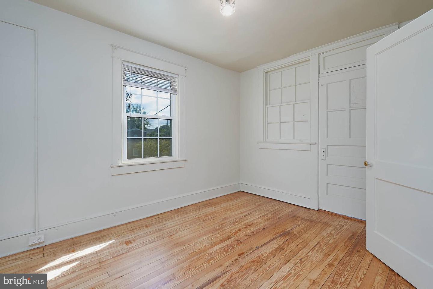 655 RALEIGH PL SE, WASHINGTON, District Of Columbia 20032, 3 Bedrooms Bedrooms, ,2 BathroomsBathrooms,Residential,For sale,655 RALEIGH PL SE,DCDC2223340 MLS # DCDC2223340