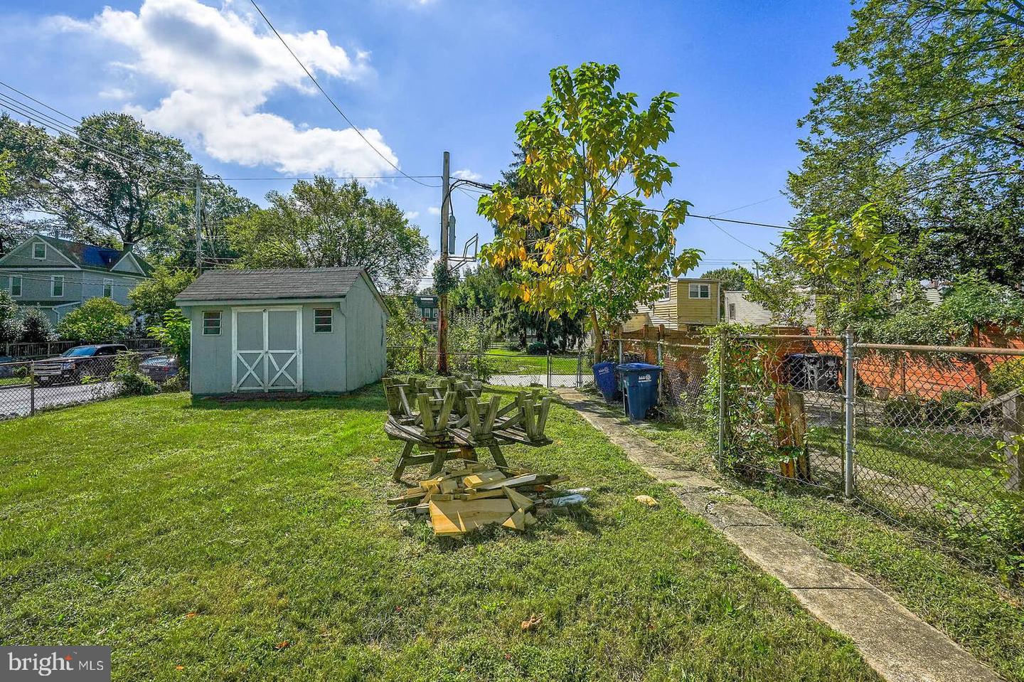 655 RALEIGH PL SE, WASHINGTON, District Of Columbia 20032, 3 Bedrooms Bedrooms, ,2 BathroomsBathrooms,Residential,For sale,655 RALEIGH PL SE,DCDC2223340 MLS # DCDC2223340