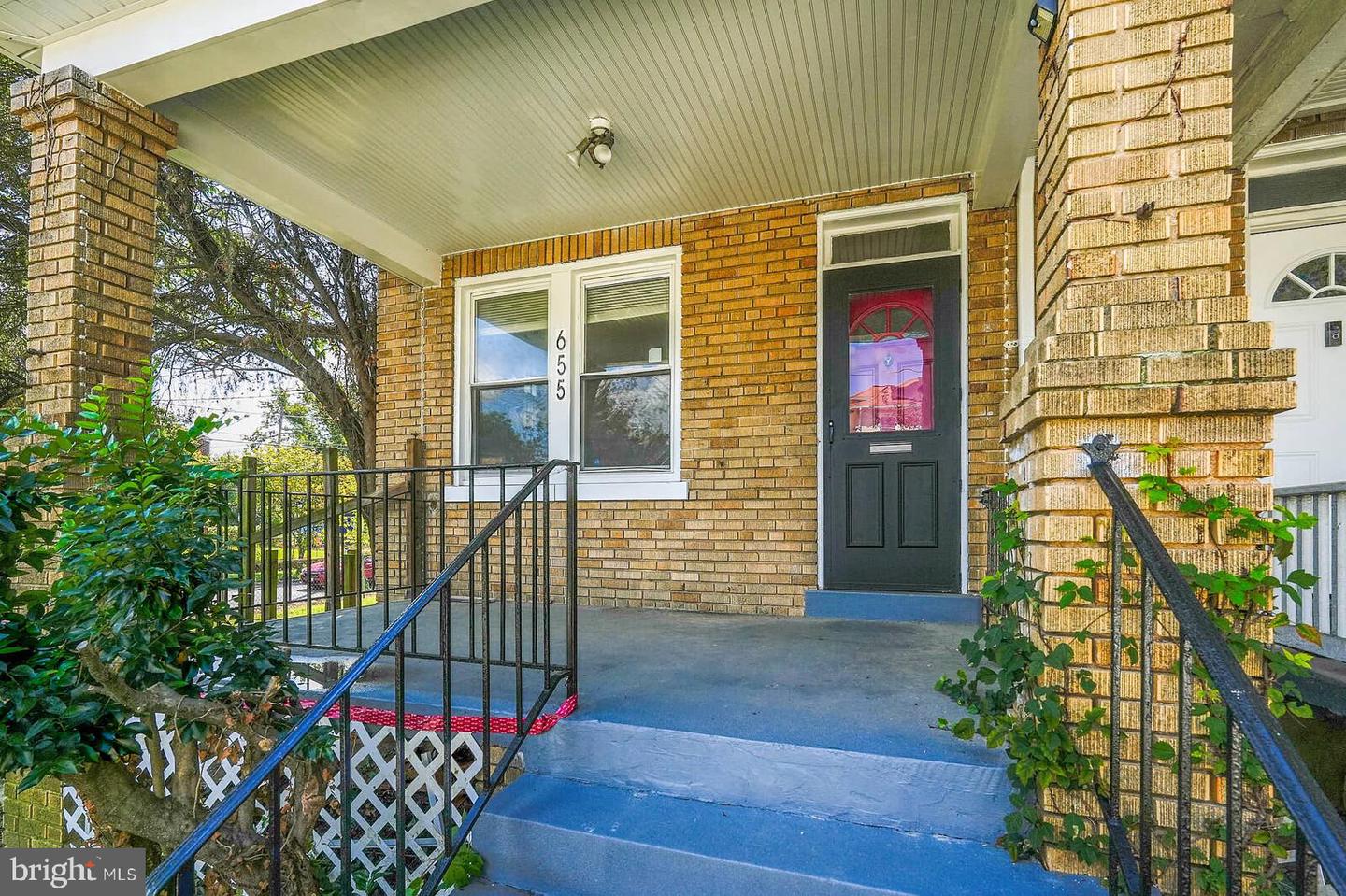 655 RALEIGH PL SE, WASHINGTON, District Of Columbia 20032, 3 Bedrooms Bedrooms, ,2 BathroomsBathrooms,Residential,For sale,655 RALEIGH PL SE,DCDC2223340 MLS # DCDC2223340