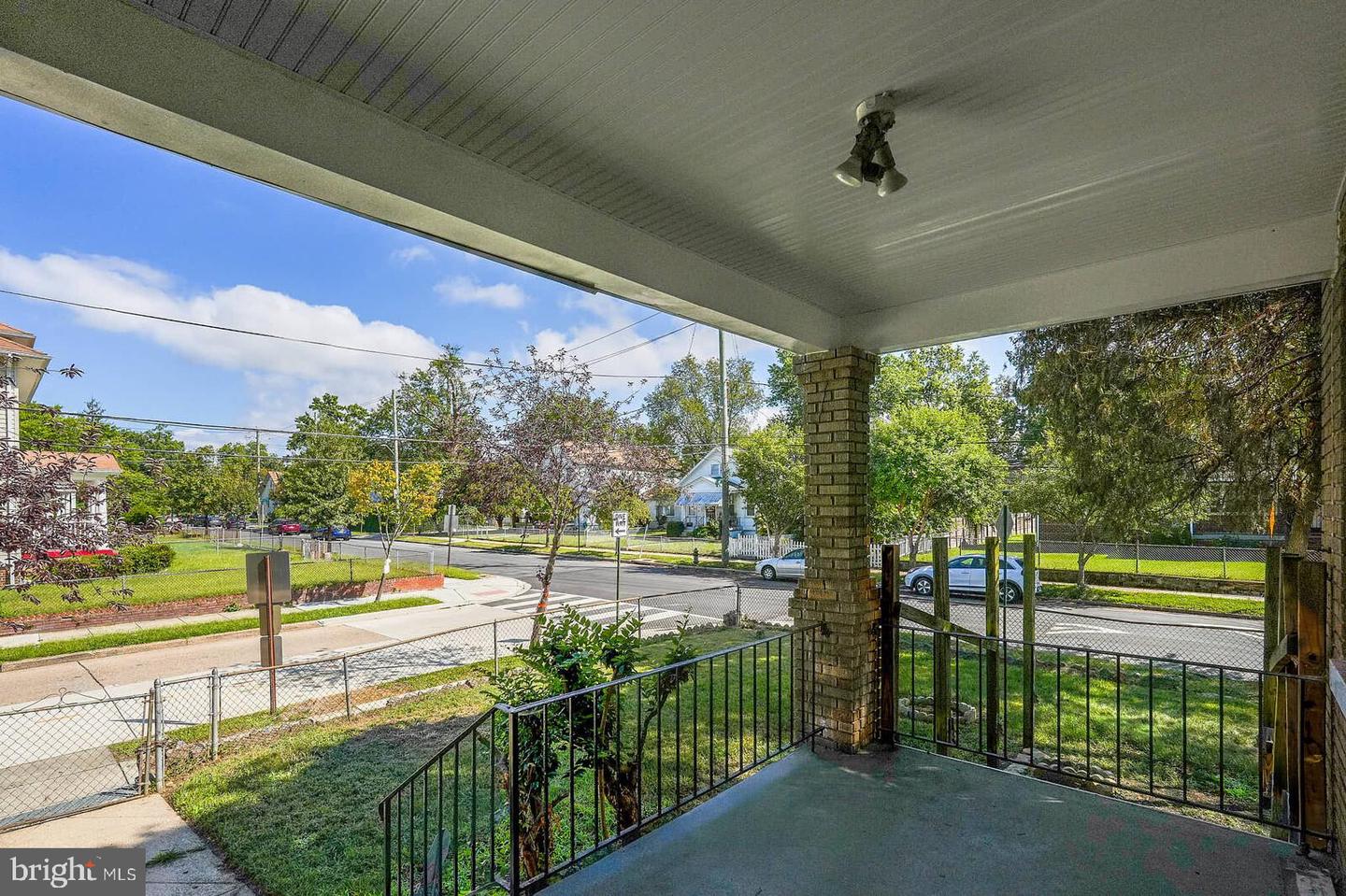 655 RALEIGH PL SE, WASHINGTON, District Of Columbia 20032, 3 Bedrooms Bedrooms, ,2 BathroomsBathrooms,Residential,For sale,655 RALEIGH PL SE,DCDC2223340 MLS # DCDC2223340