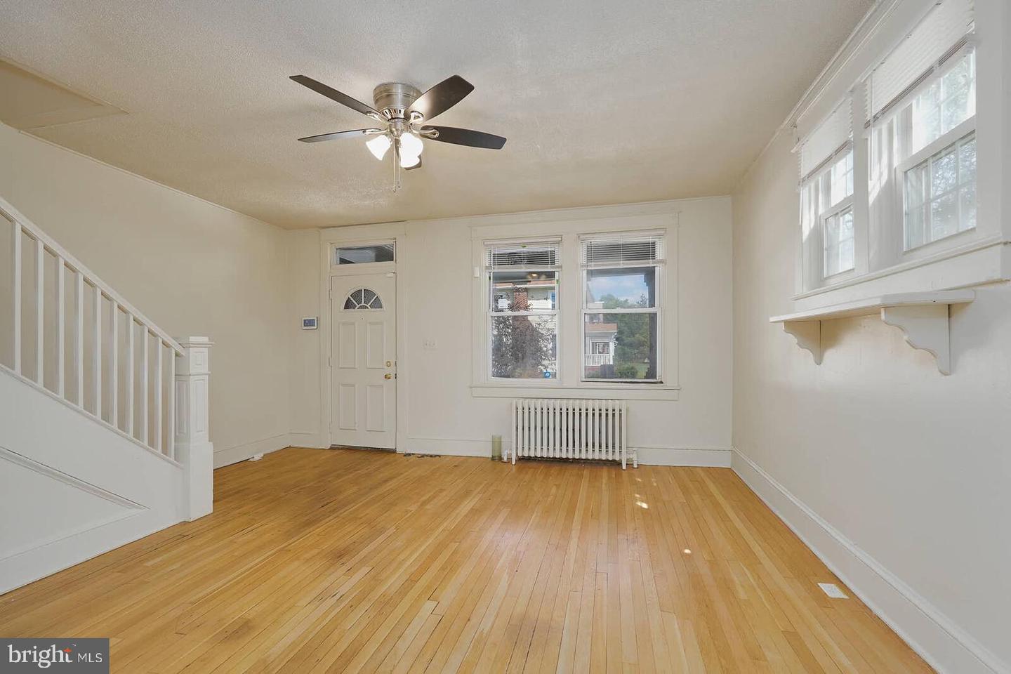 655 RALEIGH PL SE, WASHINGTON, District Of Columbia 20032, 3 Bedrooms Bedrooms, ,2 BathroomsBathrooms,Residential,For sale,655 RALEIGH PL SE,DCDC2223340 MLS # DCDC2223340