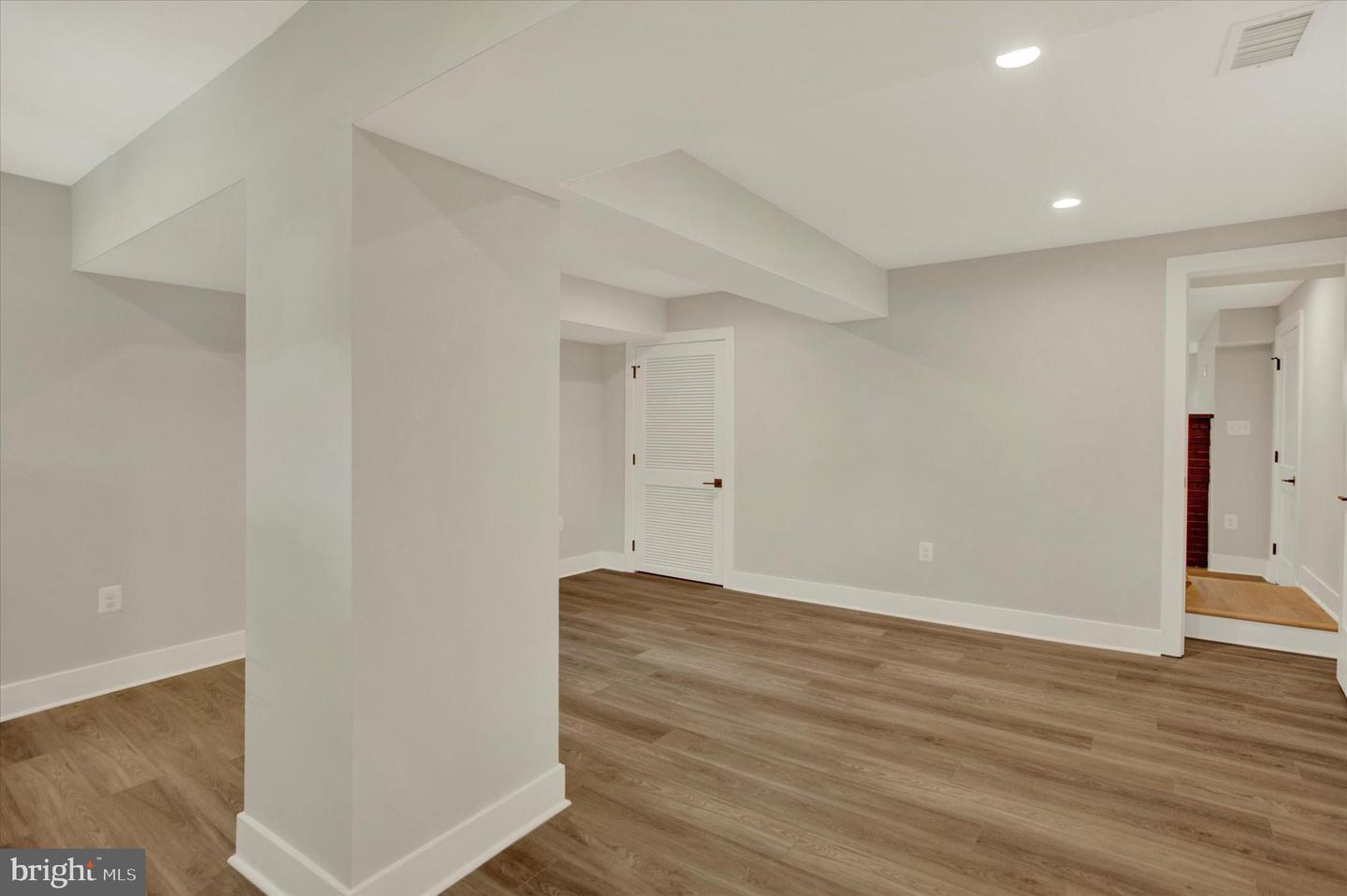 2054 34TH ST SE, WASHINGTON, District Of Columbia 20020, 4 Bedrooms Bedrooms, ,4 BathroomsBathrooms,Residential,For sale,2054 34TH ST SE,DCDC2223392 MLS # DCDC2223392