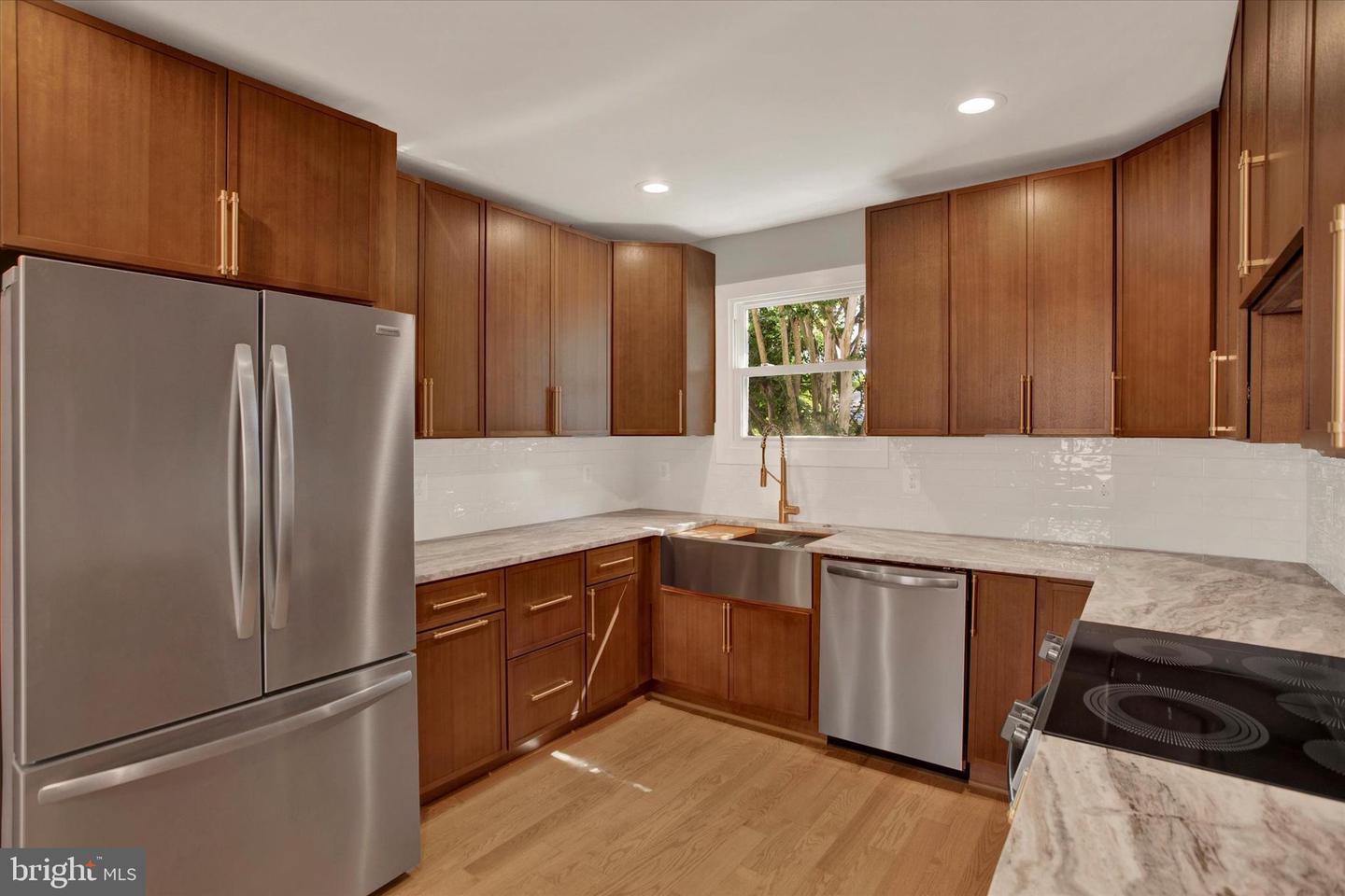 2054 34TH ST SE, WASHINGTON, District Of Columbia 20020, 4 Bedrooms Bedrooms, ,4 BathroomsBathrooms,Residential,For sale,2054 34TH ST SE,DCDC2223392 MLS # DCDC2223392