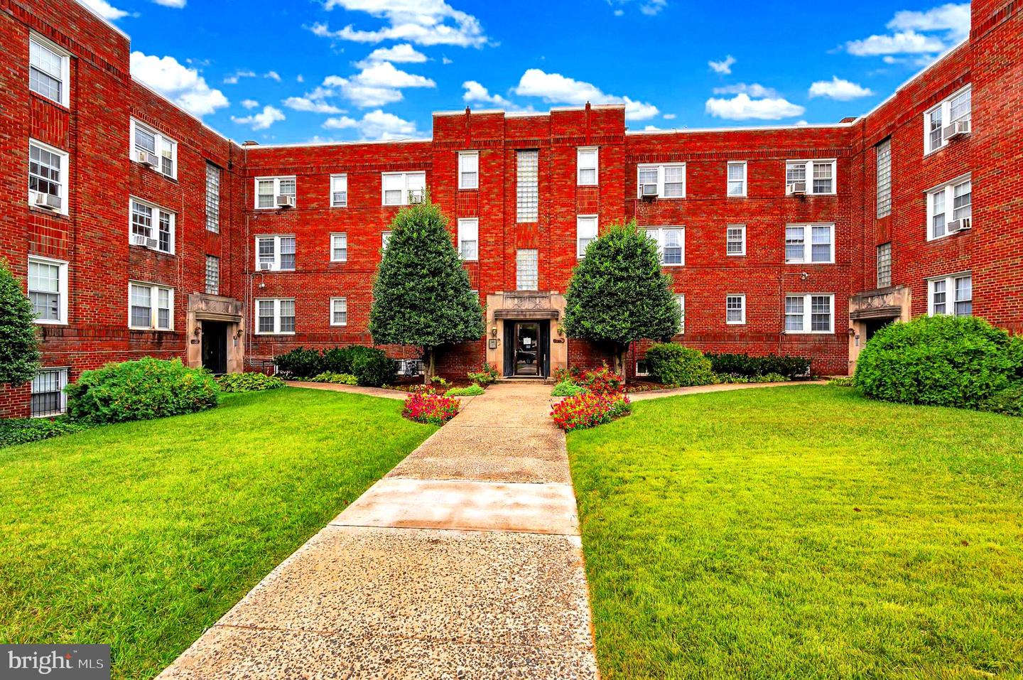 5200 N CAPITOL ST NW #204, WASHINGTON, District Of Columbia 20011, 1 Bedroom Bedrooms, 2 Rooms Rooms,1 BathroomBathrooms,Residential,For sale,5200 N CAPITOL ST NW #204,DCDC2223734 MLS # DCDC2223734 5200 N CAPITOL ST NW #204, WASHINGTON, District Of Columbia 20011, 1 Bedroom Bedrooms, 2 Rooms Rooms,1 BathroomBathrooms,Residential,For sale,5200 N CAPITOL ST NW #204,DCDC2223734 MLS # DCDC2223734