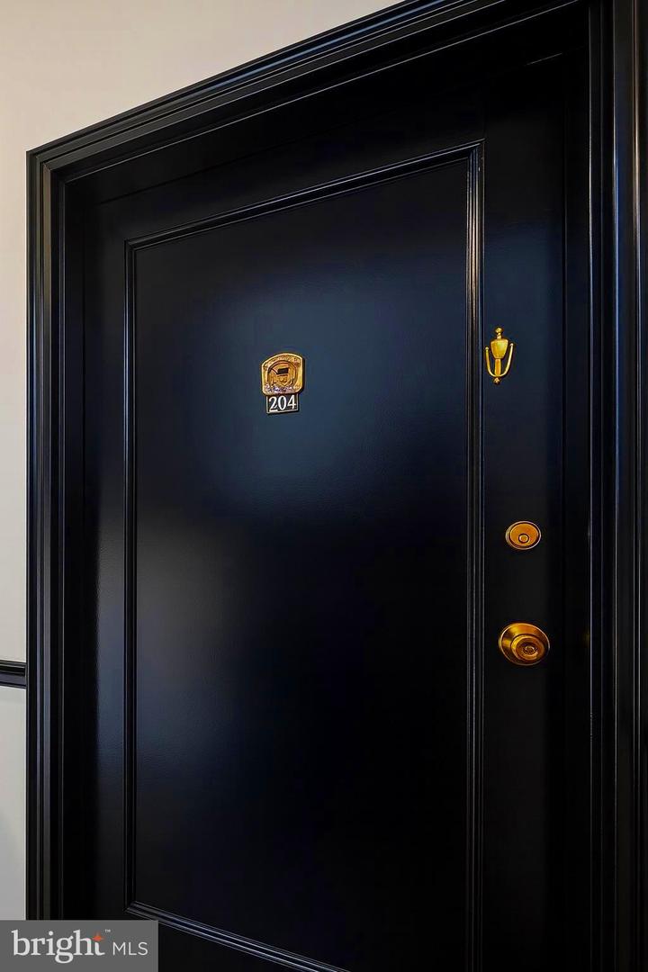 5200 N CAPITOL ST NW #204, WASHINGTON, District Of Columbia 20011, 1 Bedroom Bedrooms, 2 Rooms Rooms,1 BathroomBathrooms,Residential,For sale,5200 N CAPITOL ST NW #204,DCDC2223734 MLS # DCDC2223734 5200 N CAPITOL ST NW #204, WASHINGTON, District Of Columbia 20011, 1 Bedroom Bedrooms, 2 Rooms Rooms,1 BathroomBathrooms,Residential,For sale,5200 N CAPITOL ST NW #204,DCDC2223734 MLS # DCDC2223734