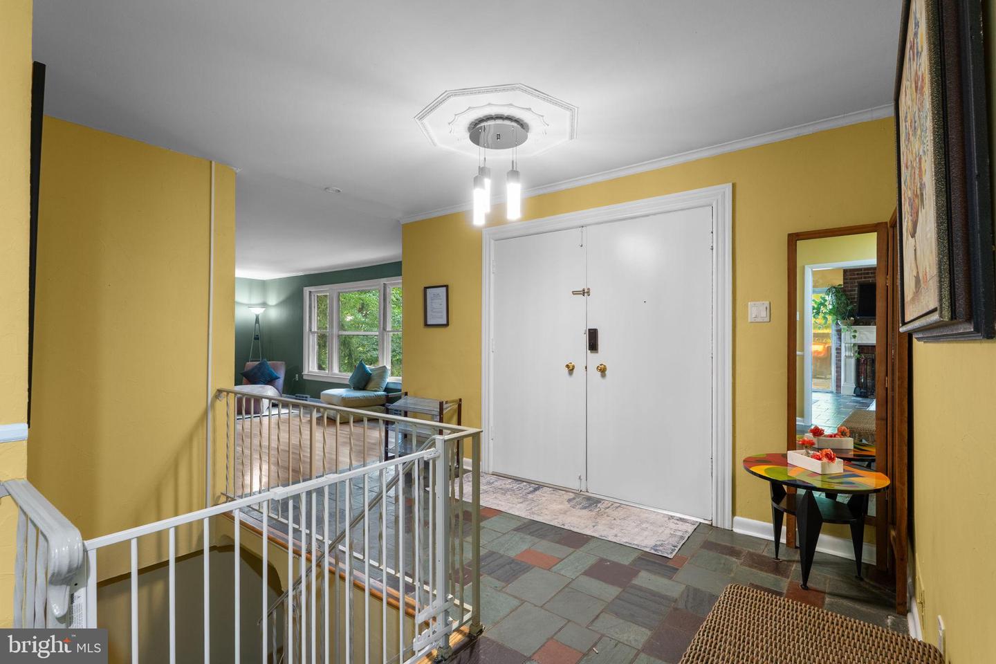 3706 QUAINT ACRES CIR, FALLS CHURCH, Virginia 22041, 5 Bedrooms Bedrooms, 16 Rooms Rooms,3 BathroomsBathrooms,Residential,For sale,3706 QUAINT ACRES CIR,VAFX2268822 MLS # VAFX2268822