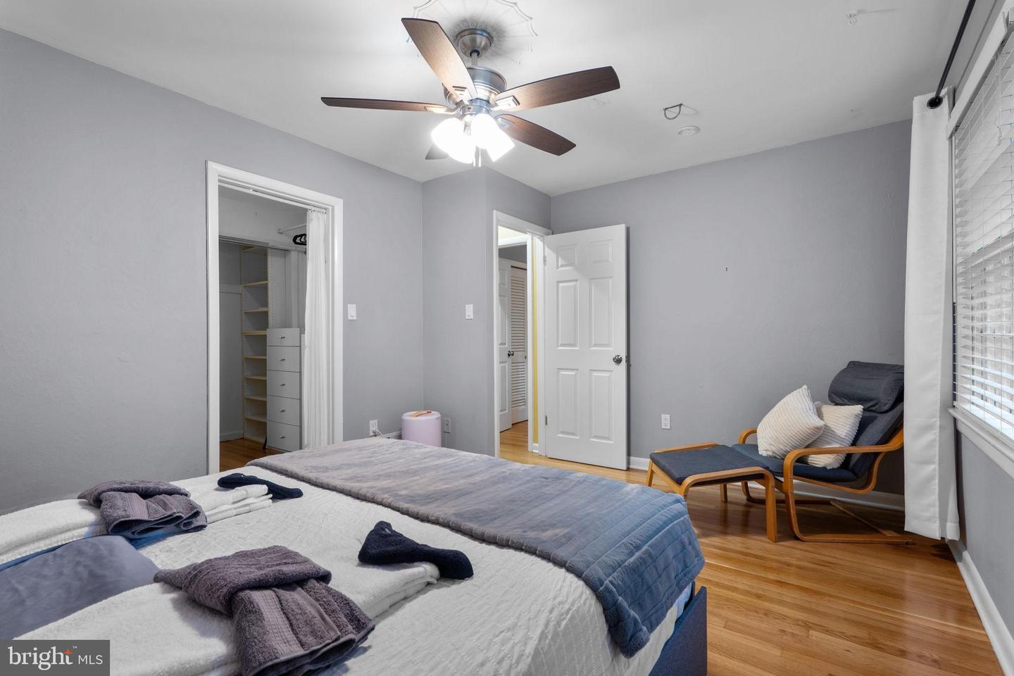 3706 QUAINT ACRES CIR, FALLS CHURCH, Virginia 22041, 5 Bedrooms Bedrooms, 16 Rooms Rooms,3 BathroomsBathrooms,Residential,For sale,3706 QUAINT ACRES CIR,VAFX2268822 MLS # VAFX2268822