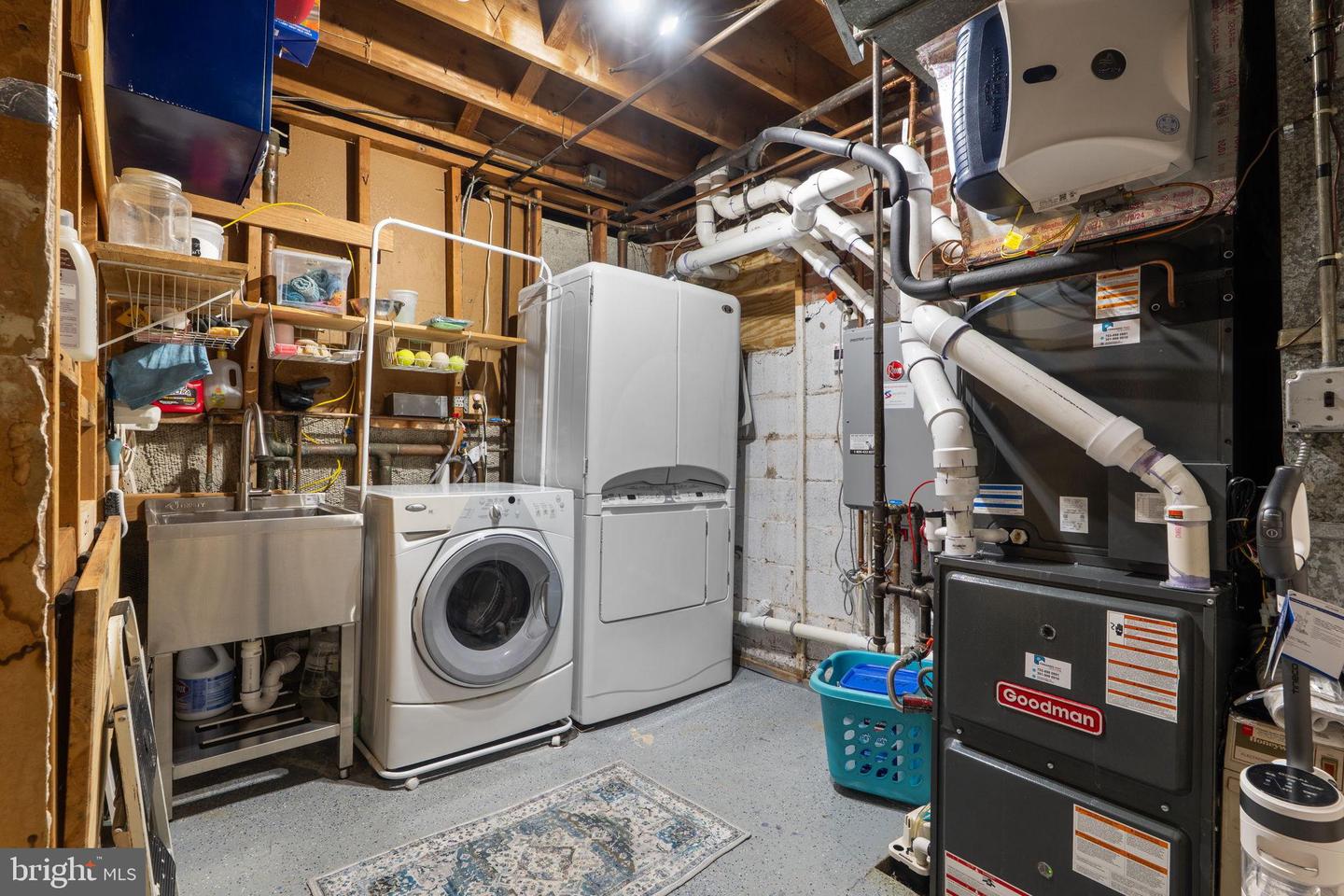 3706 QUAINT ACRES CIR, FALLS CHURCH, Virginia 22041, 5 Bedrooms Bedrooms, 16 Rooms Rooms,3 BathroomsBathrooms,Residential,For sale,3706 QUAINT ACRES CIR,VAFX2268822 MLS # VAFX2268822