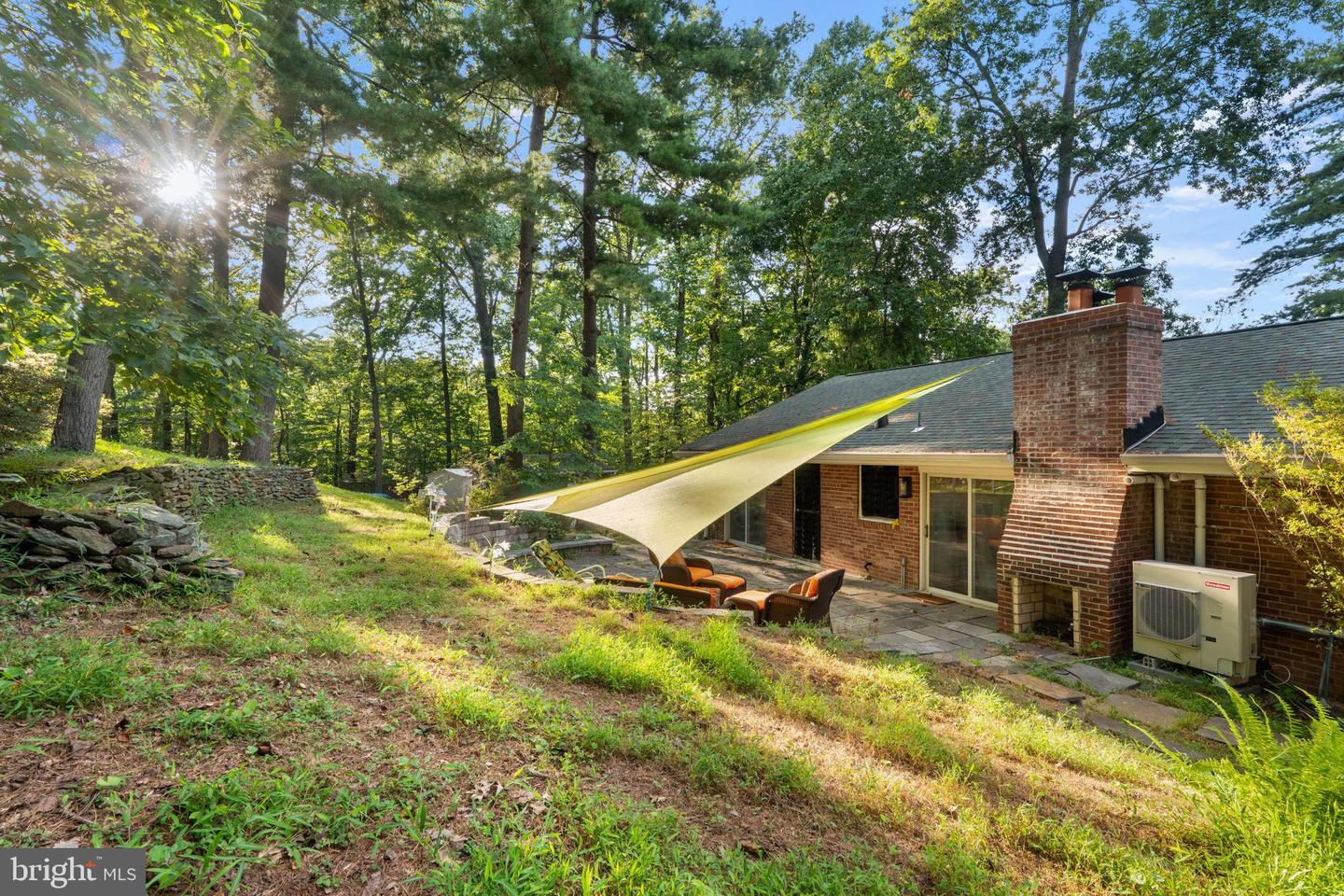 3706 QUAINT ACRES CIR, FALLS CHURCH, Virginia 22041, 5 Bedrooms Bedrooms, 16 Rooms Rooms,3 BathroomsBathrooms,Residential,For sale,3706 QUAINT ACRES CIR,VAFX2268822 MLS # VAFX2268822