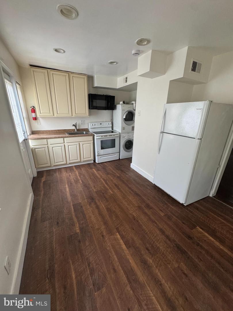 3920 SOUTHERN AVE SE #A, WASHINGTON, District Of Columbia 20020, 2 Bedrooms Bedrooms, ,1 BathroomBathrooms,Residential,For sale,3920 SOUTHERN AVE SE #A,DCDC2223742 MLS # DCDC2223742