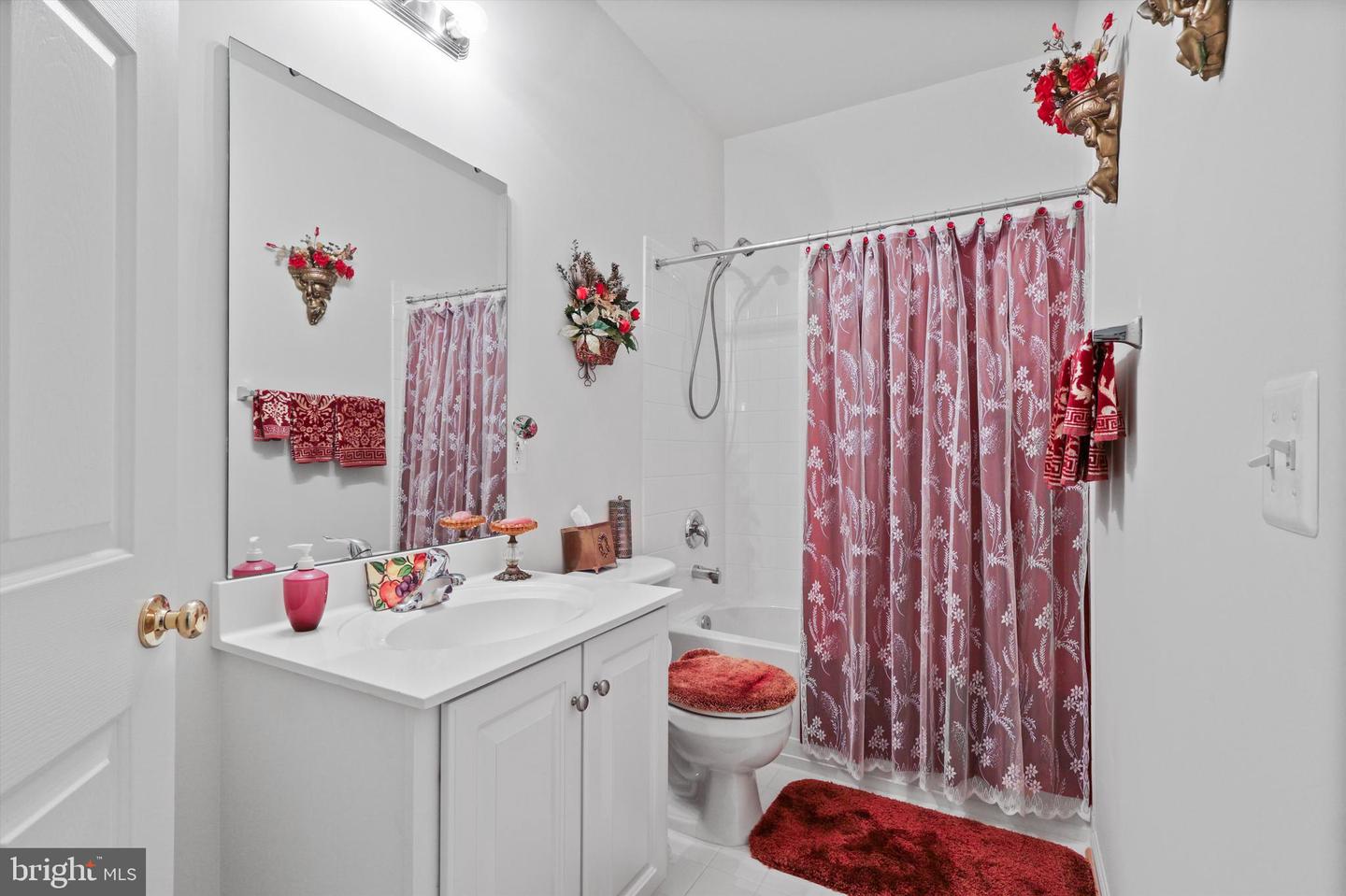 5417 E RICH MOUNTAIN WAY, FREDERICKSBURG, Virginia 22407, 3 Bedrooms Bedrooms, ,4 BathroomsBathrooms,Residential,For sale,5417 E RICH MOUNTAIN WAY,VASP2036430 MLS # VASP2036430