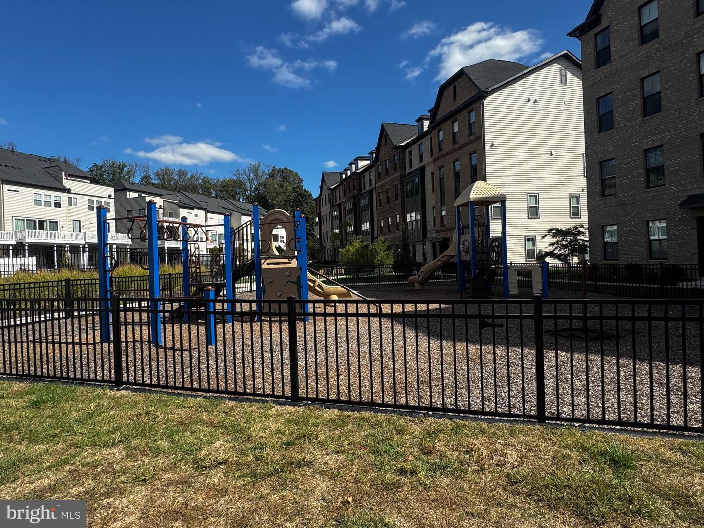3925 FAIR RIDGE DR #304, FAIRFAX, Virginia 22033, 2 Bedrooms Bedrooms, ,2 BathroomsBathrooms,Residential,For sale,3925 FAIR RIDGE DR #304,VAFX2267770 MLS # VAFX2267770