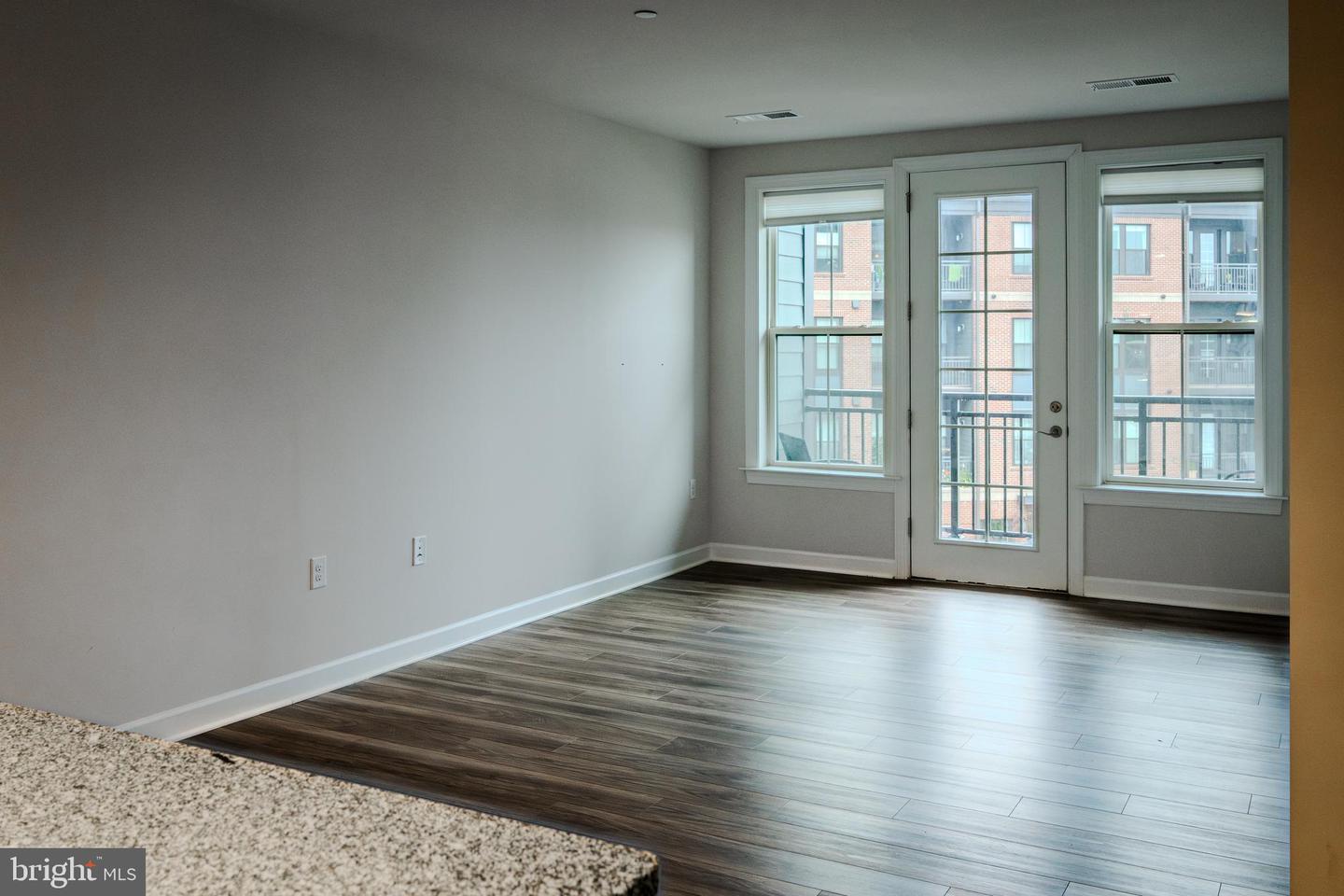 3925 FAIR RIDGE DR #304, FAIRFAX, Virginia 22033, 2 Bedrooms Bedrooms, ,2 BathroomsBathrooms,Residential,For sale,3925 FAIR RIDGE DR #304,VAFX2267770 MLS # VAFX2267770