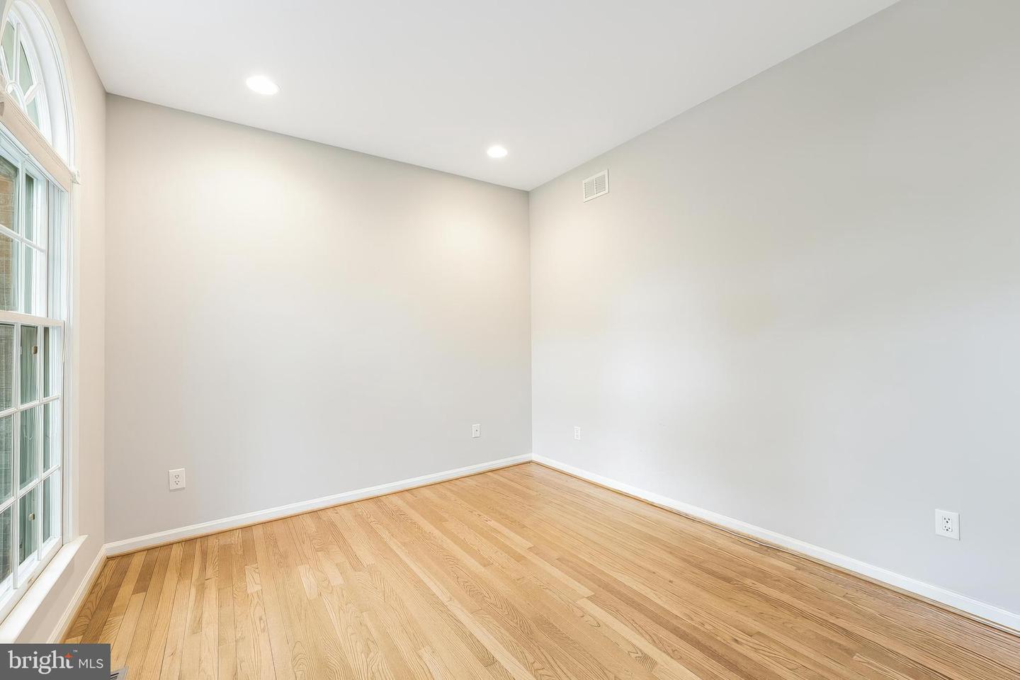 1319 GATESMEADOW WAY, RESTON, Virginia 20194, 4 Bedrooms Bedrooms, ,2 BathroomsBathrooms,Residential,For sale,1319 GATESMEADOW WAY,VAFX2268178 MLS # VAFX2268178