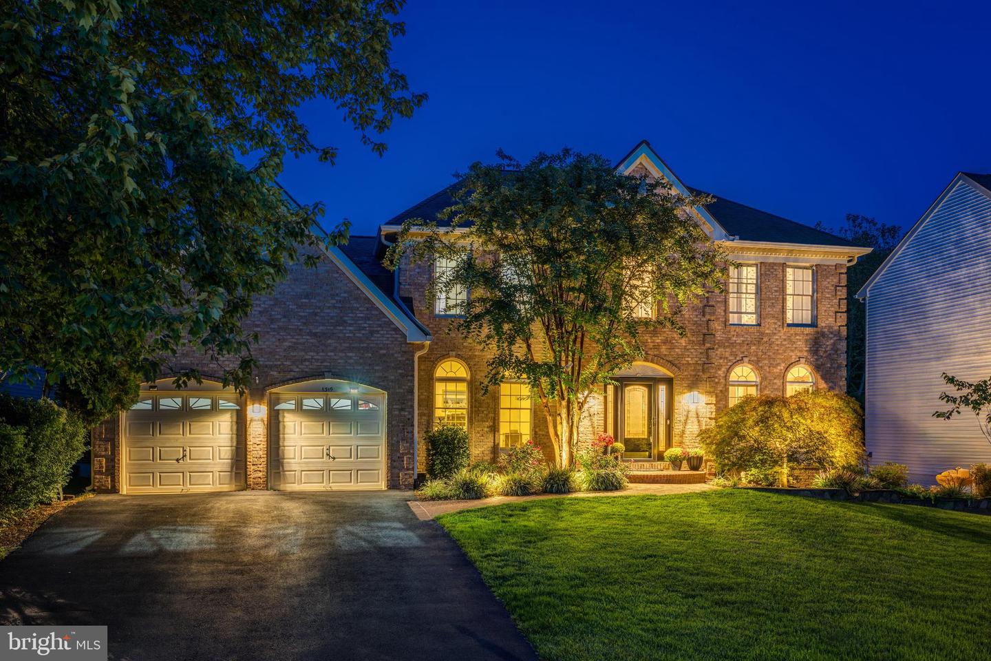 1319 GATESMEADOW WAY, RESTON, Virginia 20194, 4 Bedrooms Bedrooms, ,2 BathroomsBathrooms,Residential,For sale,1319 GATESMEADOW WAY,VAFX2268178 MLS # VAFX2268178