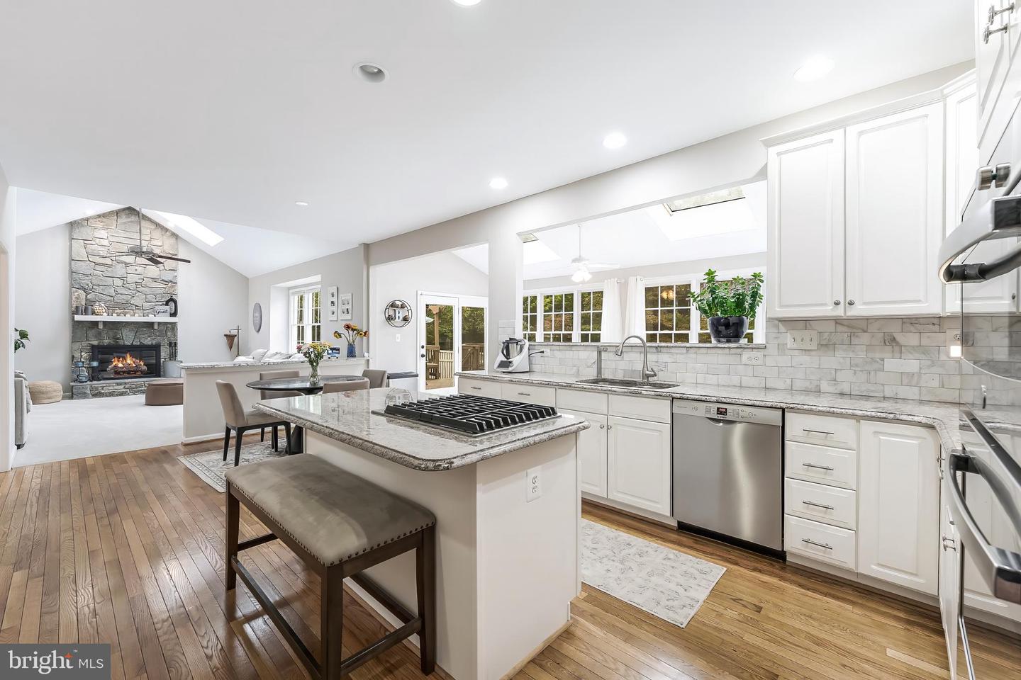 1319 GATESMEADOW WAY, RESTON, Virginia 20194, 4 Bedrooms Bedrooms, ,2 BathroomsBathrooms,Residential,For sale,1319 GATESMEADOW WAY,VAFX2268178 MLS # VAFX2268178