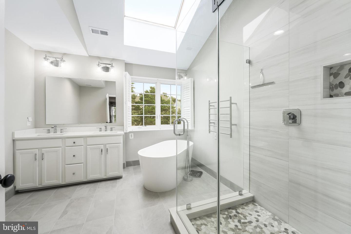 1319 GATESMEADOW WAY, RESTON, Virginia 20194, 4 Bedrooms Bedrooms, ,2 BathroomsBathrooms,Residential,For sale,1319 GATESMEADOW WAY,VAFX2268178 MLS # VAFX2268178