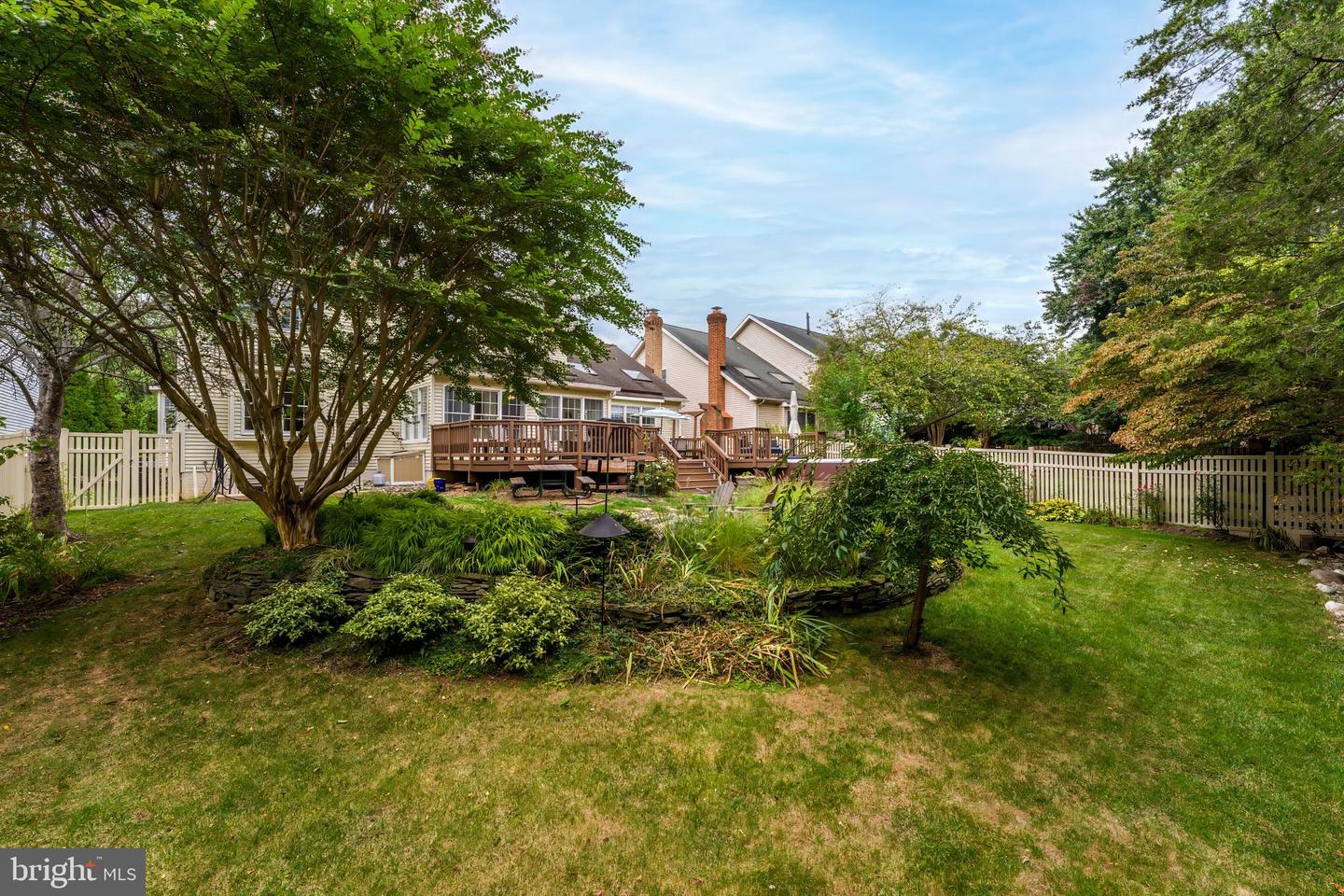 1319 GATESMEADOW WAY, RESTON, Virginia 20194, 4 Bedrooms Bedrooms, ,2 BathroomsBathrooms,Residential,For sale,1319 GATESMEADOW WAY,VAFX2268178 MLS # VAFX2268178