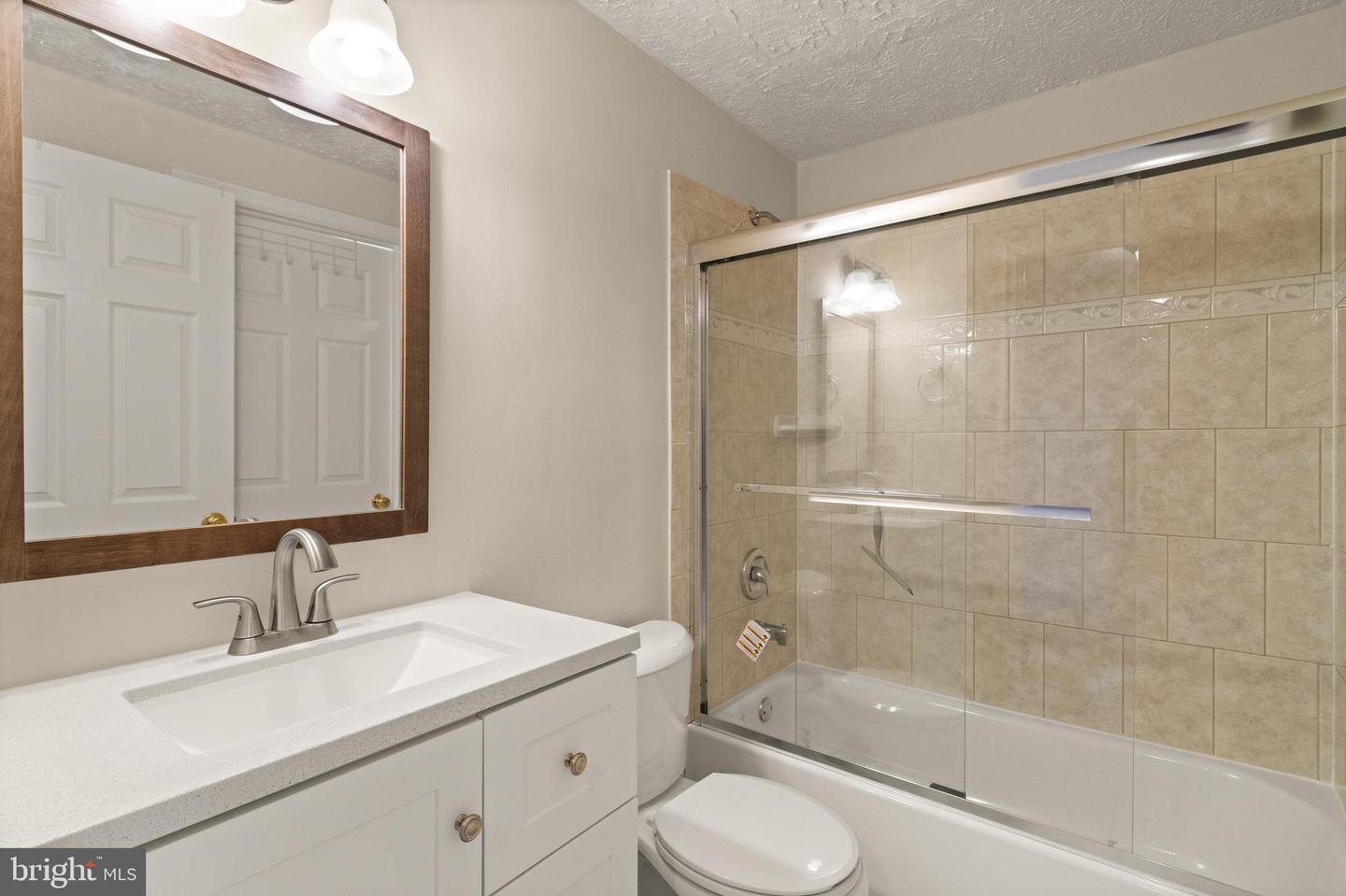 8560 KOLUDER CT, LORTON, Virginia 22079, 2 Bedrooms Bedrooms, ,2 BathroomsBathrooms,Residential,For sale,8560 KOLUDER CT,VAFX2268228 MLS # VAFX2268228