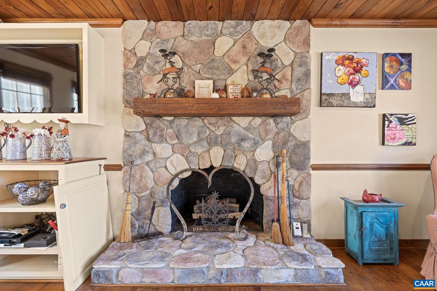 9290 OLD GREEN MOUNTAIN RD, ESMONT, Virginia 22937, 3 Bedrooms Bedrooms, ,2 BathroomsBathrooms,Residential,For sale,9290 OLD GREEN MOUNTAIN RD,669178 MLS # 669178