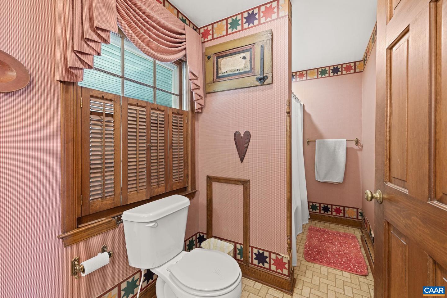 9290 OLD GREEN MOUNTAIN RD, ESMONT, Virginia 22937, 3 Bedrooms Bedrooms, ,2 BathroomsBathrooms,Residential,For sale,9290 OLD GREEN MOUNTAIN RD,669178 MLS # 669178