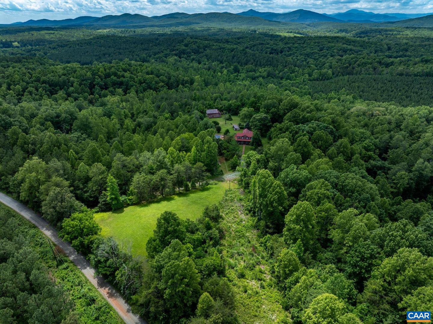 9290 OLD GREEN MOUNTAIN RD, ESMONT, Virginia 22937, 3 Bedrooms Bedrooms, ,2 BathroomsBathrooms,Residential,For sale,9290 OLD GREEN MOUNTAIN RD,669178 MLS # 669178