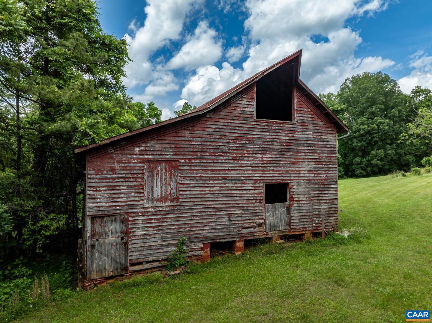 9290 OLD GREEN MOUNTAIN RD, ESMONT, Virginia 22937, 3 Bedrooms Bedrooms, ,2 BathroomsBathrooms,Residential,For sale,9290 OLD GREEN MOUNTAIN RD,669178 MLS # 669178