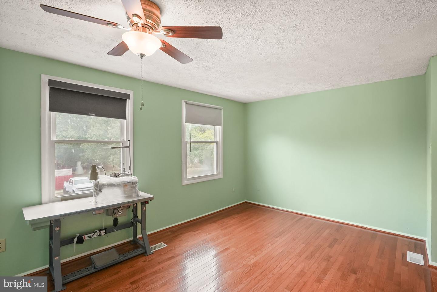 735 BRETHOUR CT #4, STERLING, Virginia 20164, 2 Bedrooms Bedrooms, ,2 BathroomsBathrooms,Residential,For sale,735 BRETHOUR CT #4,VALO2107224 MLS # VALO2107224