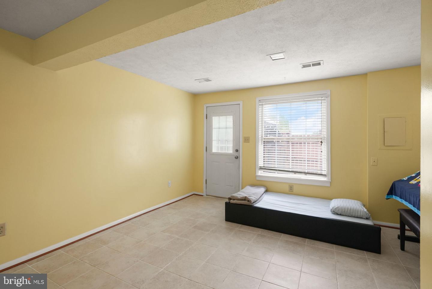 735 BRETHOUR CT #4, STERLING, Virginia 20164, 2 Bedrooms Bedrooms, ,2 BathroomsBathrooms,Residential,For sale,735 BRETHOUR CT #4,VALO2107224 MLS # VALO2107224