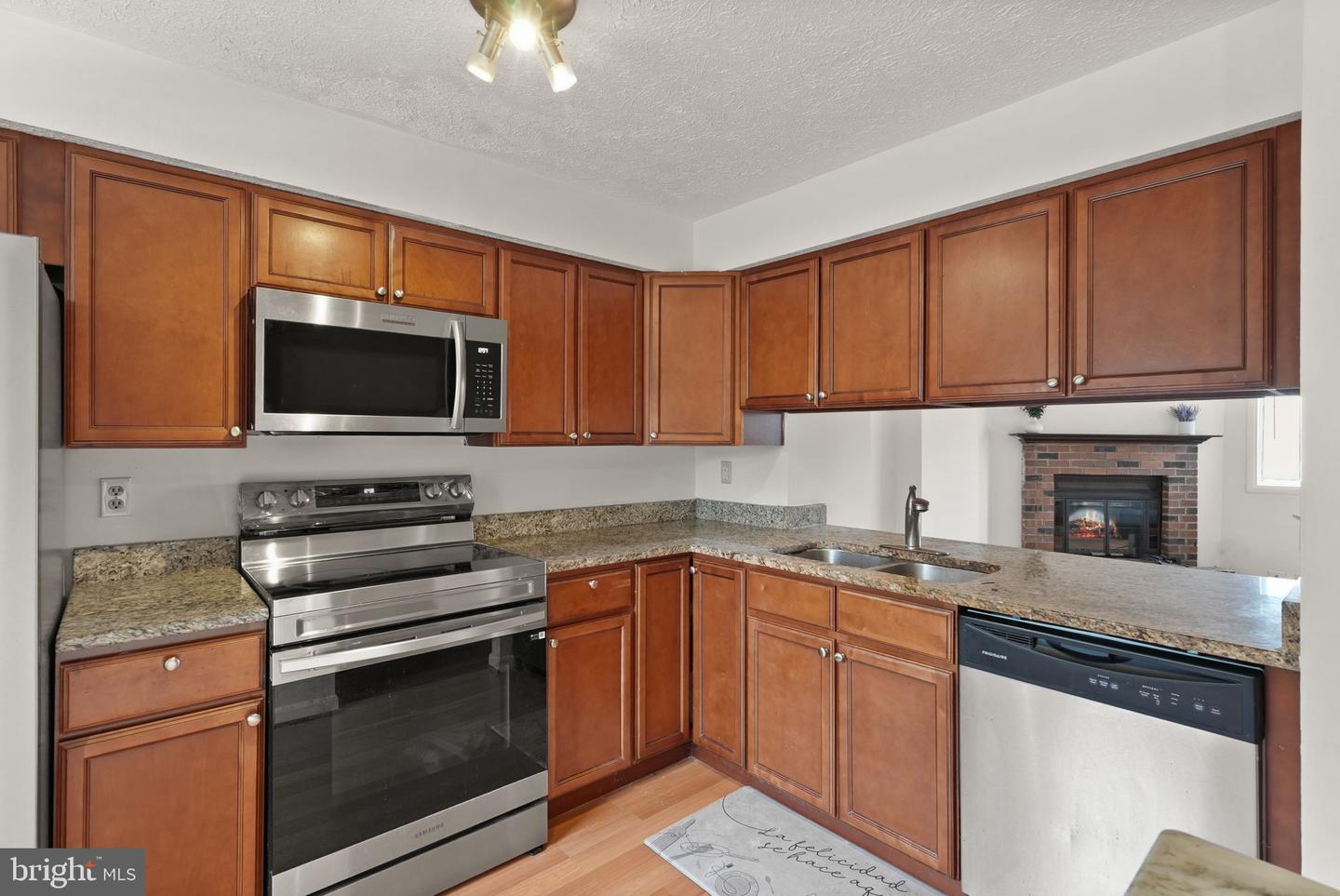 735 BRETHOUR CT #4, STERLING, Virginia 20164, 2 Bedrooms Bedrooms, ,2 BathroomsBathrooms,Residential,For sale,735 BRETHOUR CT #4,VALO2107224 MLS # VALO2107224