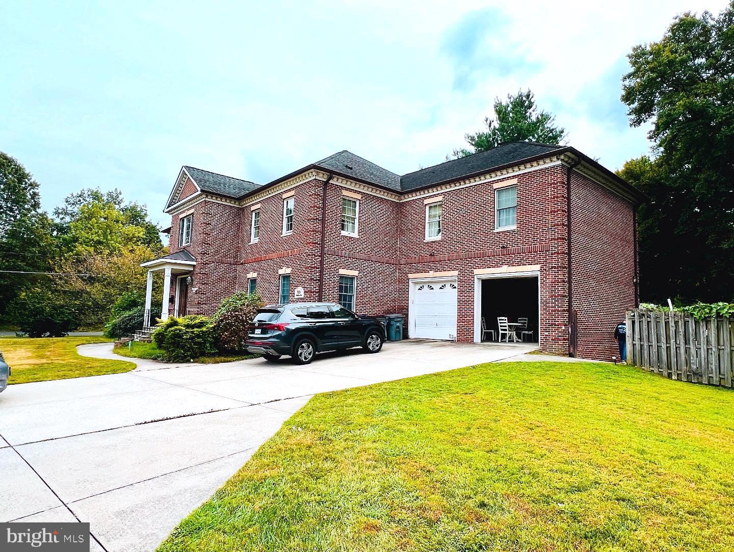 3221 ANNANDALE RD, FALLS CHURCH, Virginia 22042, 6 Bedrooms Bedrooms, ,5 BathroomsBathrooms,Residential,For sale,3221 ANNANDALE RD,VAFX2268488 MLS # VAFX2268488