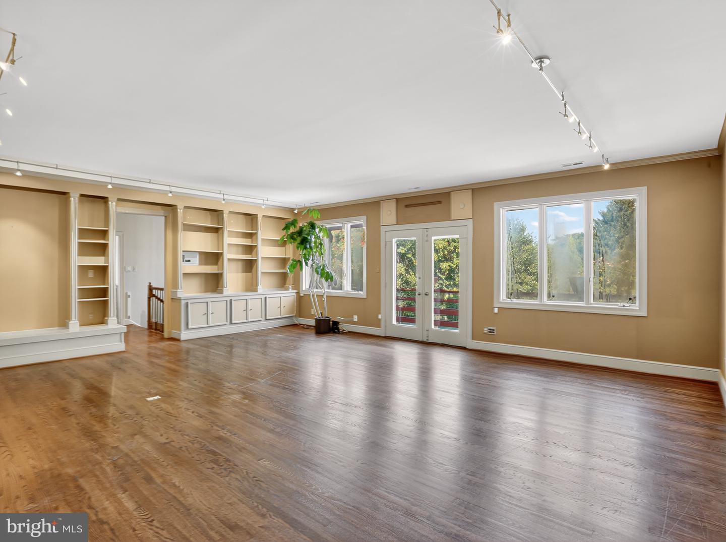 1209 ALDEBARAN DR, MCLEAN, Virginia 22101, 7 Bedrooms Bedrooms, ,5 BathroomsBathrooms,Residential,For sale,1209 ALDEBARAN DR,VAFX2268622 MLS # VAFX2268622
