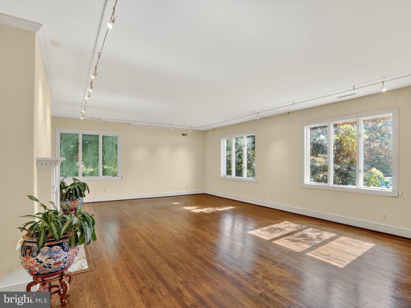 1209 ALDEBARAN DR, MCLEAN, Virginia 22101, 7 Bedrooms Bedrooms, ,5 BathroomsBathrooms,Residential,For sale,1209 ALDEBARAN DR,VAFX2268622 MLS # VAFX2268622