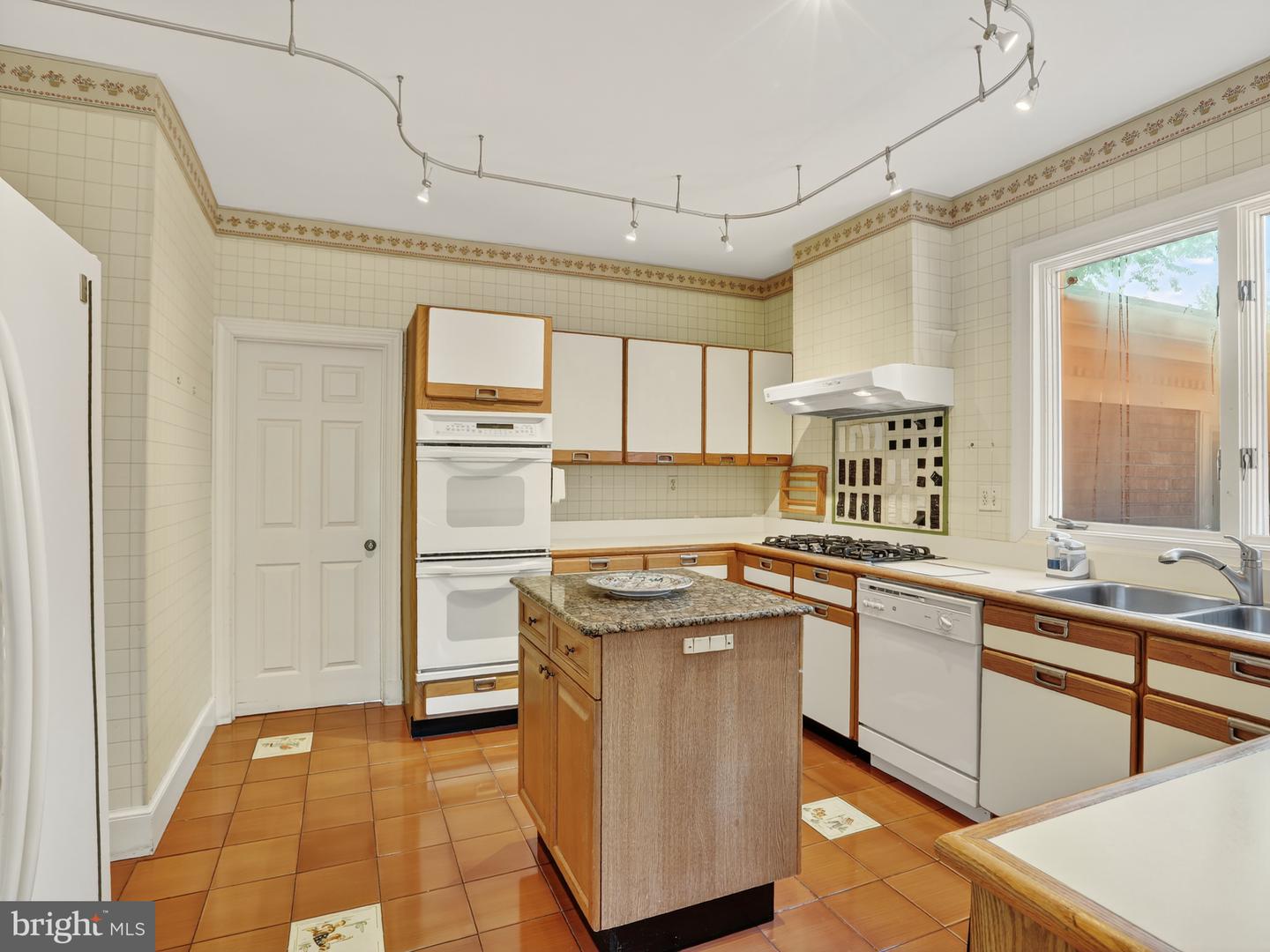 1209 ALDEBARAN DR, MCLEAN, Virginia 22101, 7 Bedrooms Bedrooms, ,5 BathroomsBathrooms,Residential,For sale,1209 ALDEBARAN DR,VAFX2268622 MLS # VAFX2268622