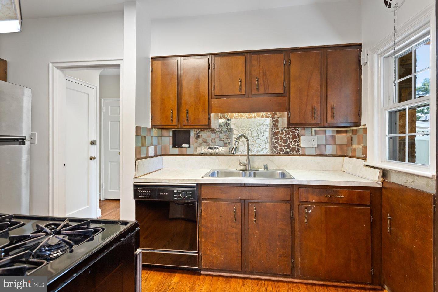 1428 OGLETHORPE ST NW, WASHINGTON, District Of Columbia 20011, 4 Bedrooms Bedrooms, ,3 BathroomsBathrooms,Residential,For sale,1428 OGLETHORPE ST NW,DCDC2223766 MLS # DCDC2223766